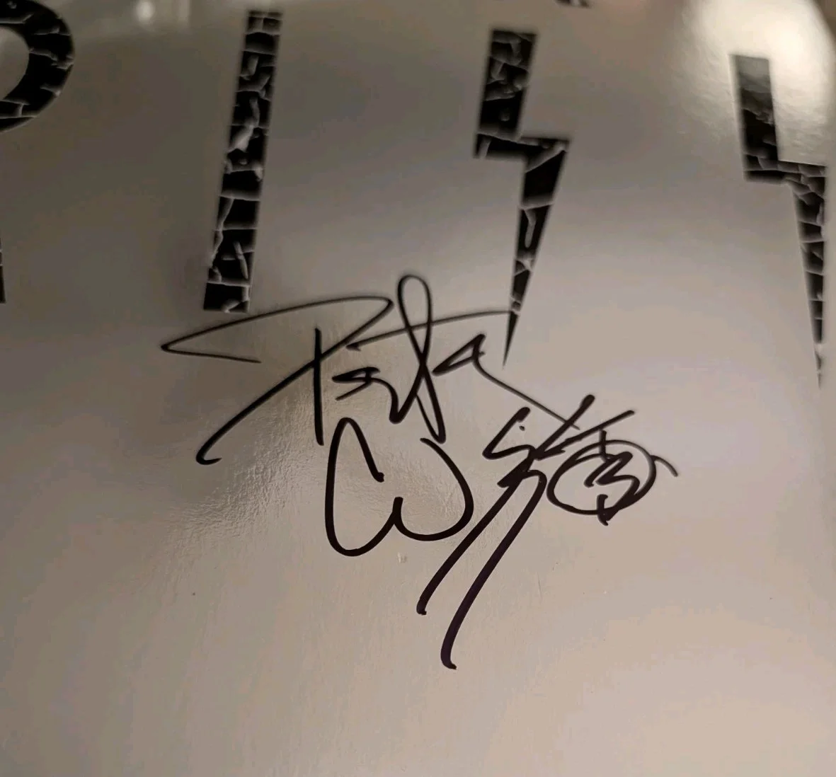Peter Criss New Vinyl LP Kiss Signed Autographed Silver With Chrome Sleeve 2025, image 2