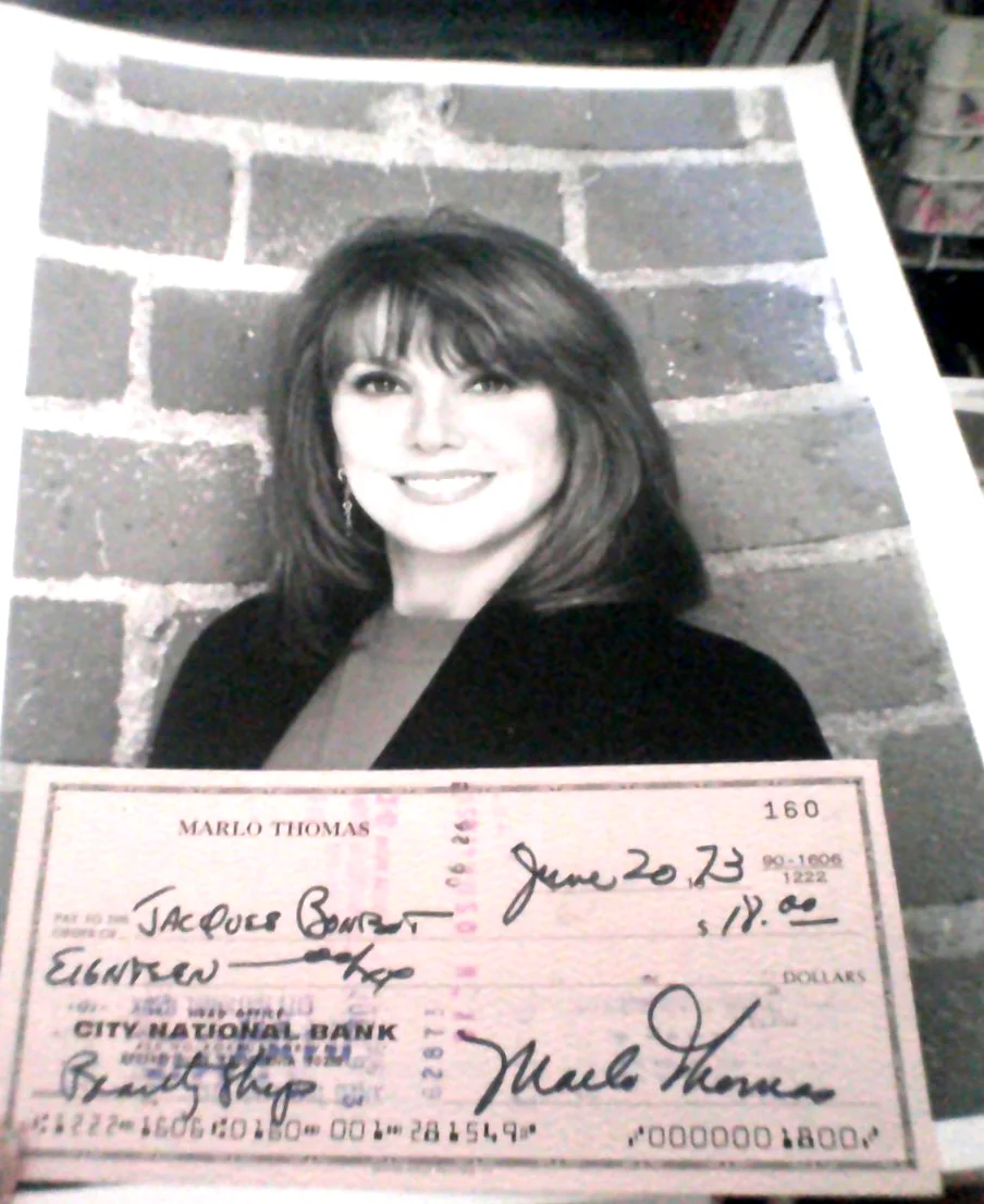 Marlo Thomas — Marlo Thomas That Girl signed personal check + free BXW Photo
