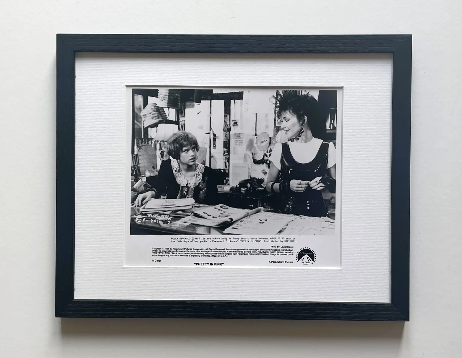 Pretty In Pink Photo Original Framed 8X10 Inch B&W Press Publicity Still, изображение 2