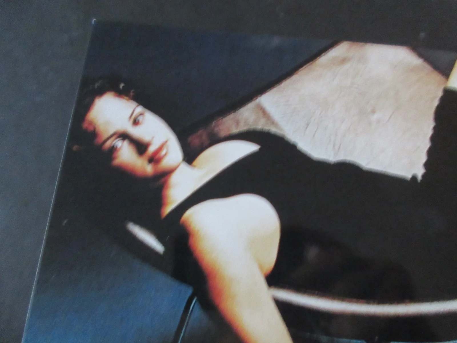 CARLA GUGINO — CARLA GUGINO - AUTOGRAPH 8X10 COLOR PHOTO COAa, изображение 4