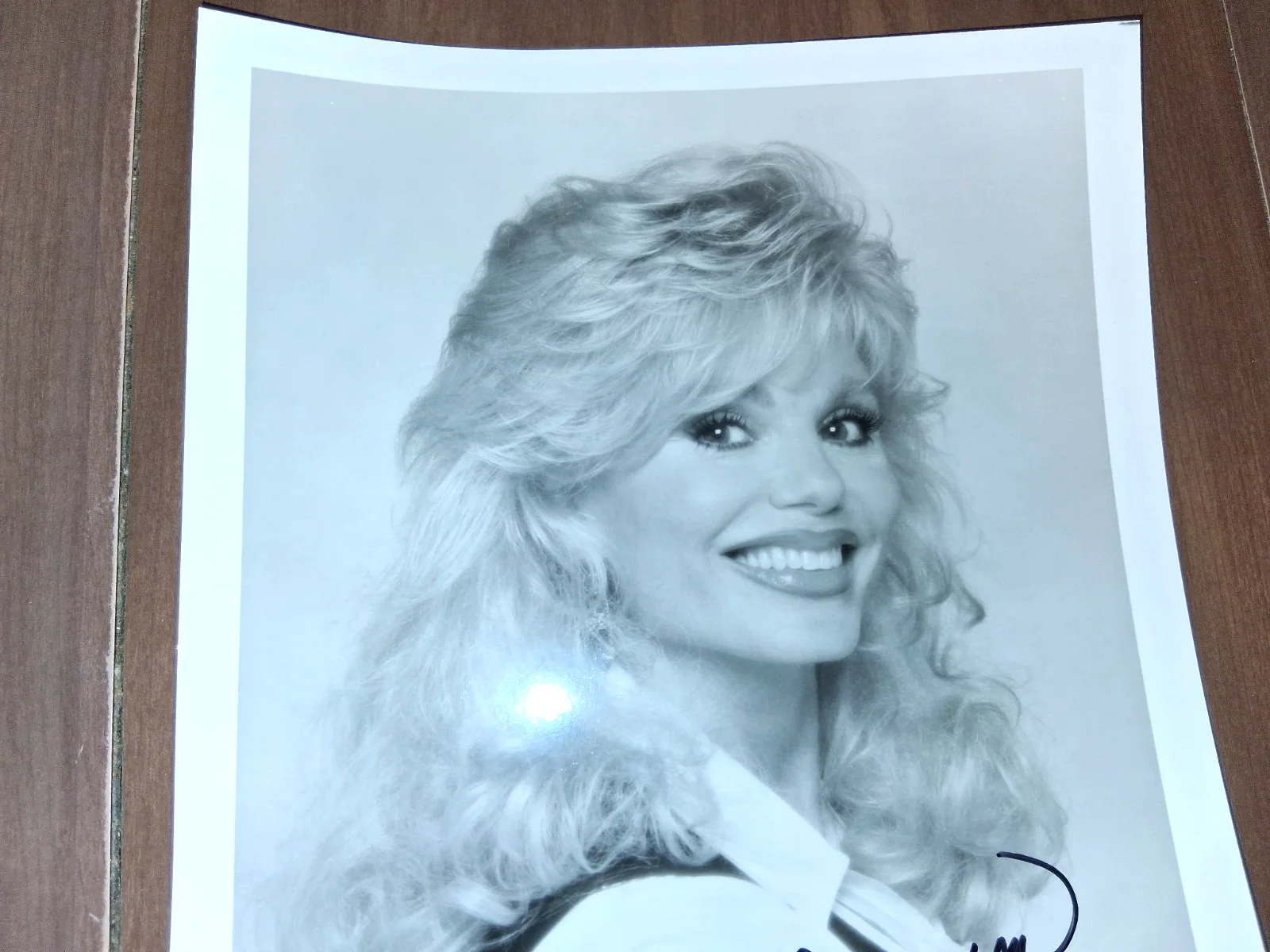 Loni Anderson — LONI ANDERSON STAR OF WKRP IN CINCINNATI /ACTRESS BEAUTIFUL SIGNED 8x10 PICTURE, изображение 3