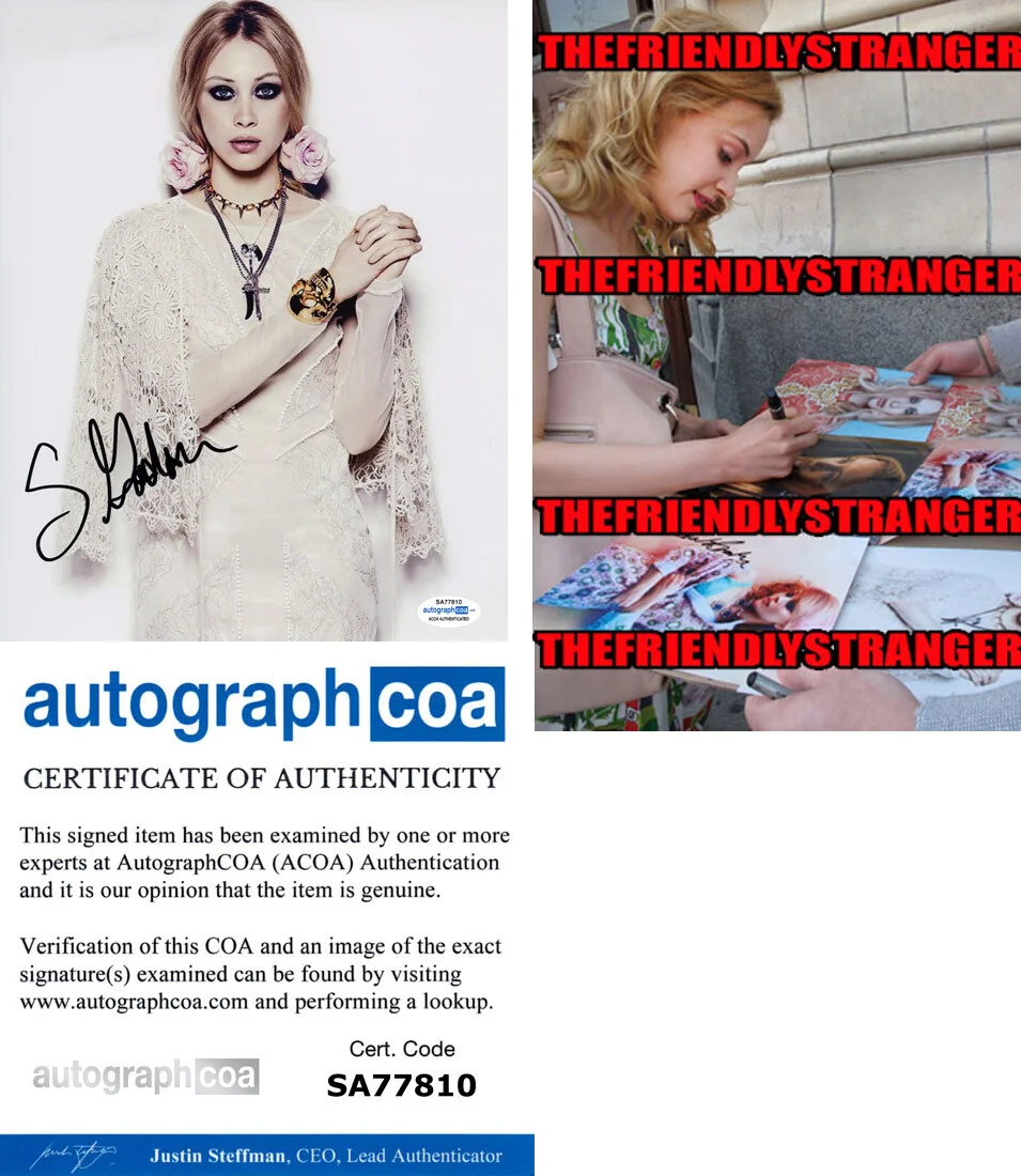 SARAH GADON — Sarah Gadon signed Autographed 8x10 Photo PROOF e SEXY Letterkenny ACOA COA