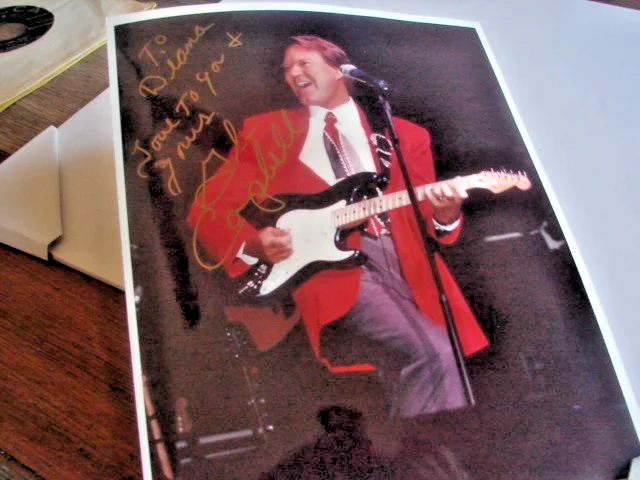 Glen Campbell Autograph 8 X 10 Rare Photo, to Diana, image 2