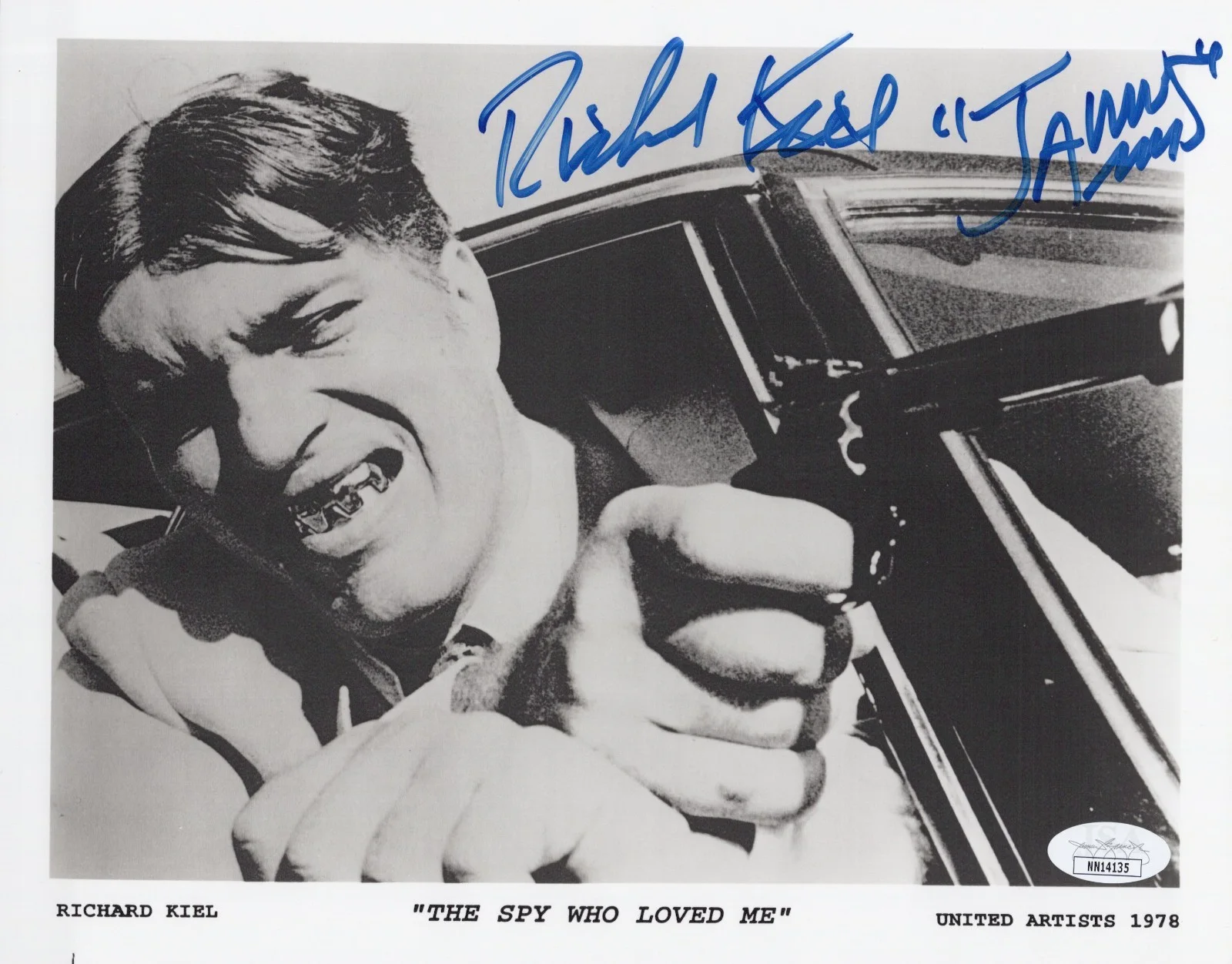 Richard Kiel — Last One - James Bond 8x10 photo of Jaws signed by Richard Kiel (RIP) JSA COA