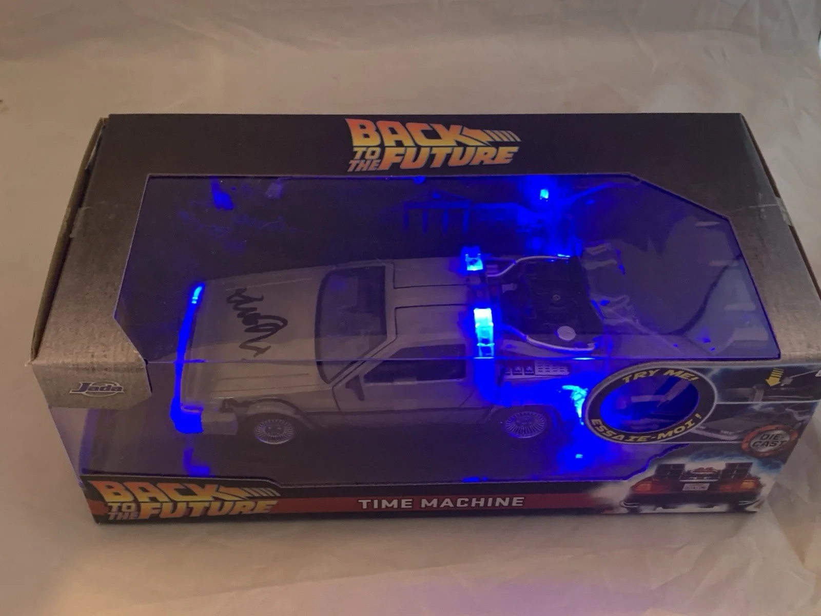 Michael J. Fox — Michael J. Fox Signed 1:24 DeLorean Time Machine Back To The Future Beckett, image 4