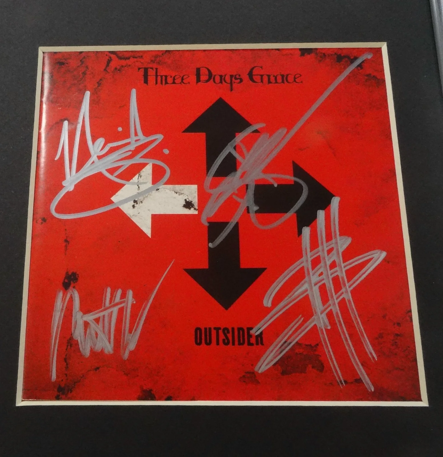 SIGNED THREE DAYS GRACE AUTOGRAPHED OUTSIDER CD DISPLAY JSA COA # U68380, image 3