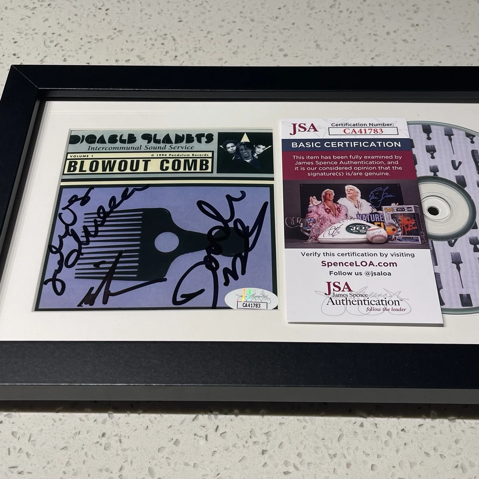 DIGABLE PLANETS FULL GROUP SIGNED BLOWOUT COMB CD ALBUM AUTOGRAPH FRAMED JSA COA, image 2