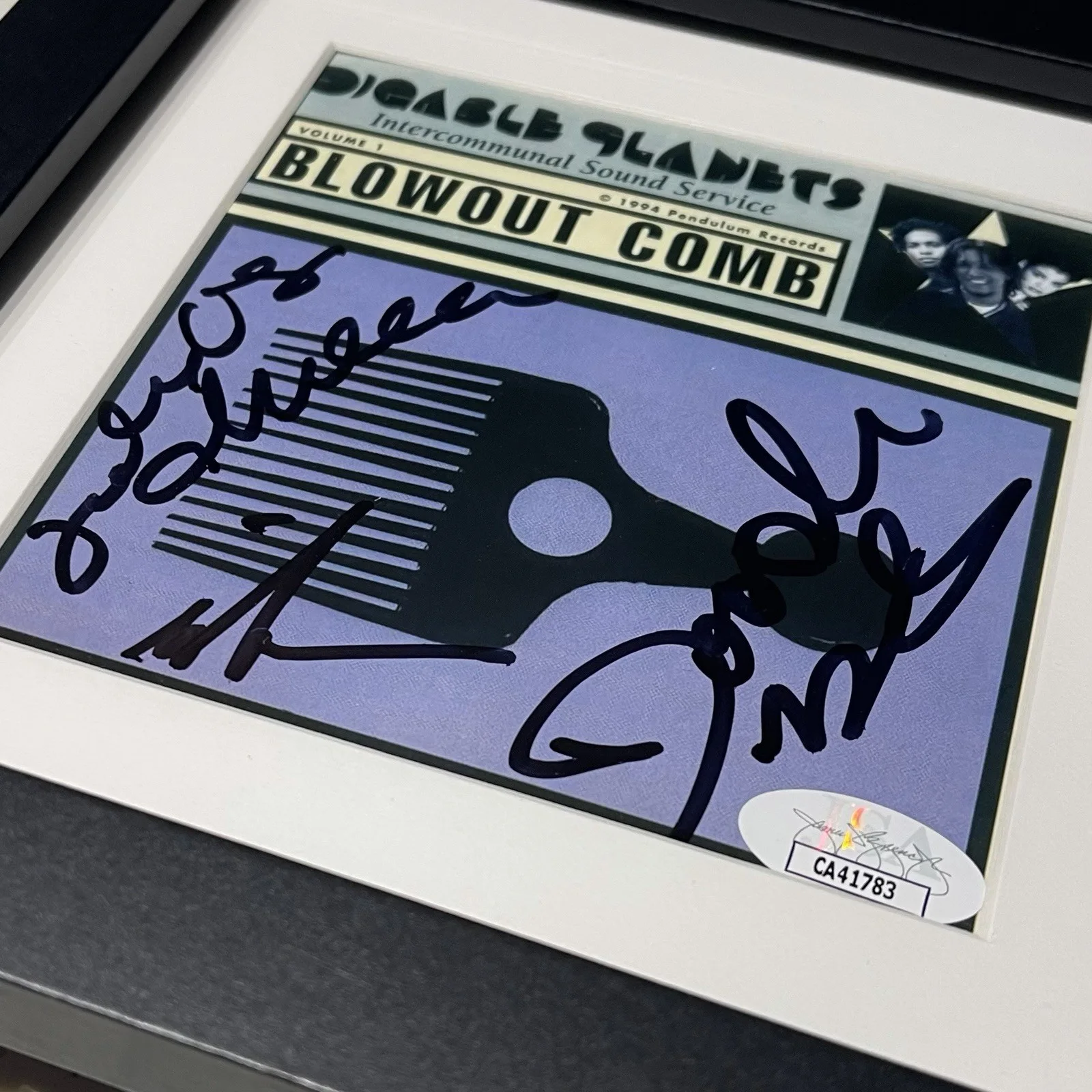 DIGABLE PLANETS FULL GROUP SIGNED BLOWOUT COMB CD ALBUM AUTOGRAPH FRAMED JSA COA, image 3
