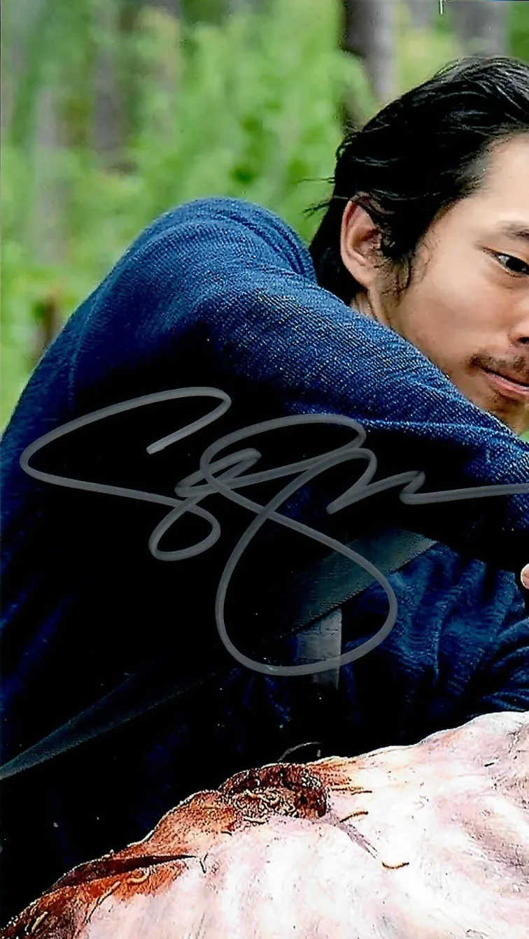 Steven Yeun — Steven Yeun The Walking Dead Movie Actor Hollywood Signed 8 x 10 Photo TTM COA, изображение 2