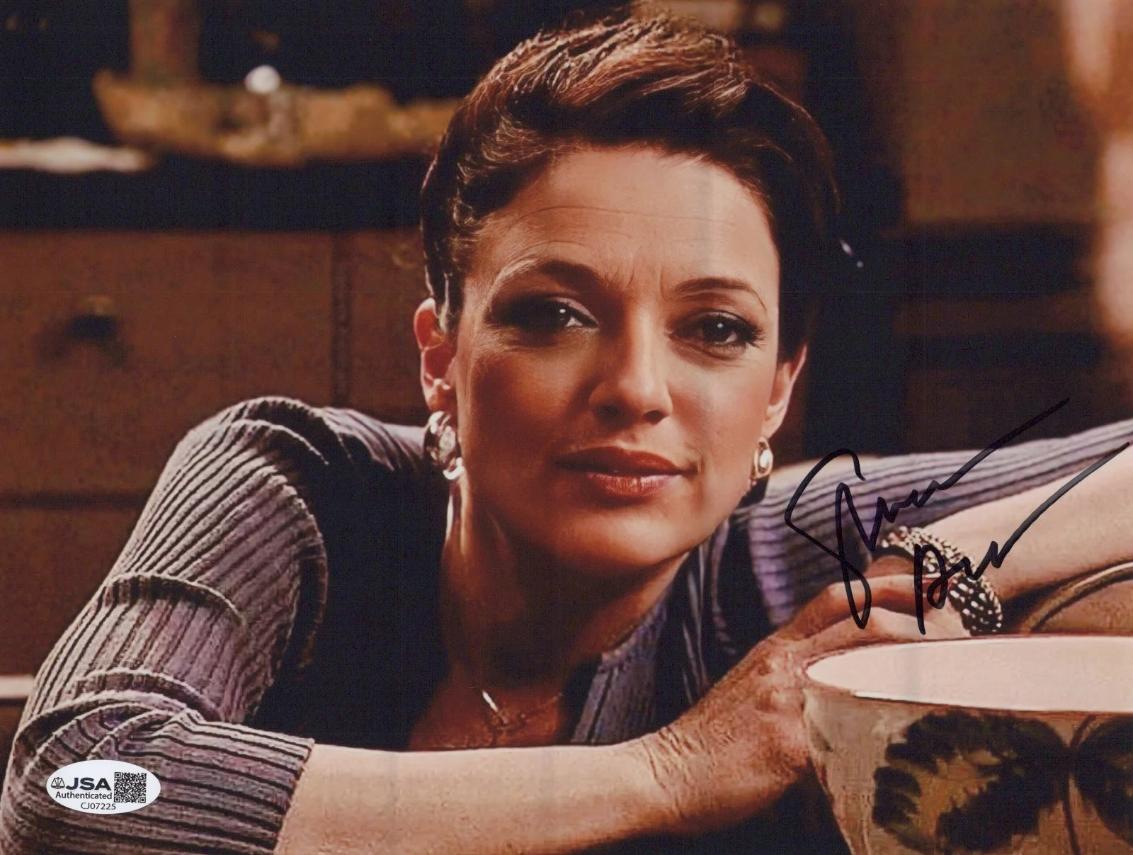 SHARON ANGELA — SHARON ANGELA Signed THE SOPRANOS 8x10 Photo AUTHENTIC ROSALIE Autograph JSA COA