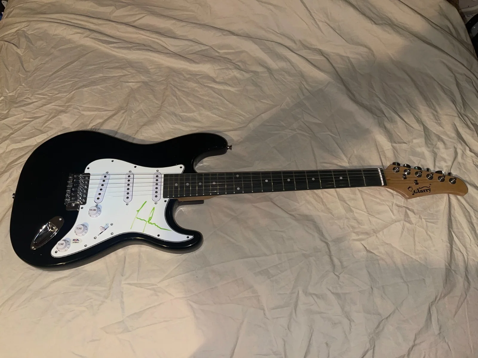 Justin Chancellor Tool Lateralus Aenima Auto Signed Electric Guitar PSA RARE, изображение 2