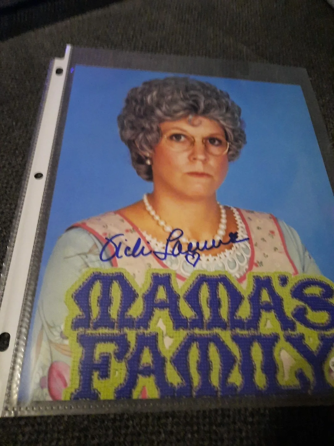 Vicki Lawrence — Vicki Lawrence Actor Autographed 8x10 Photo With COA JSA, image 2