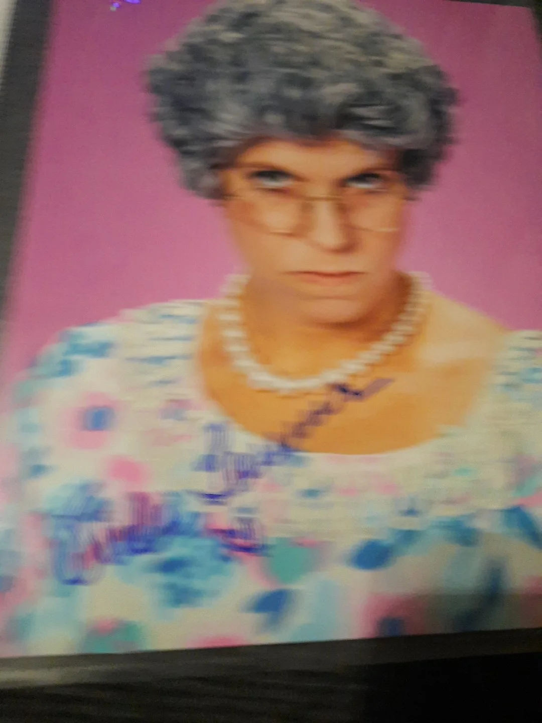 Vicki Lawrence — Vicki Lawrence Actor Autographed 8x10 Photo With COA JSA, изображение 2