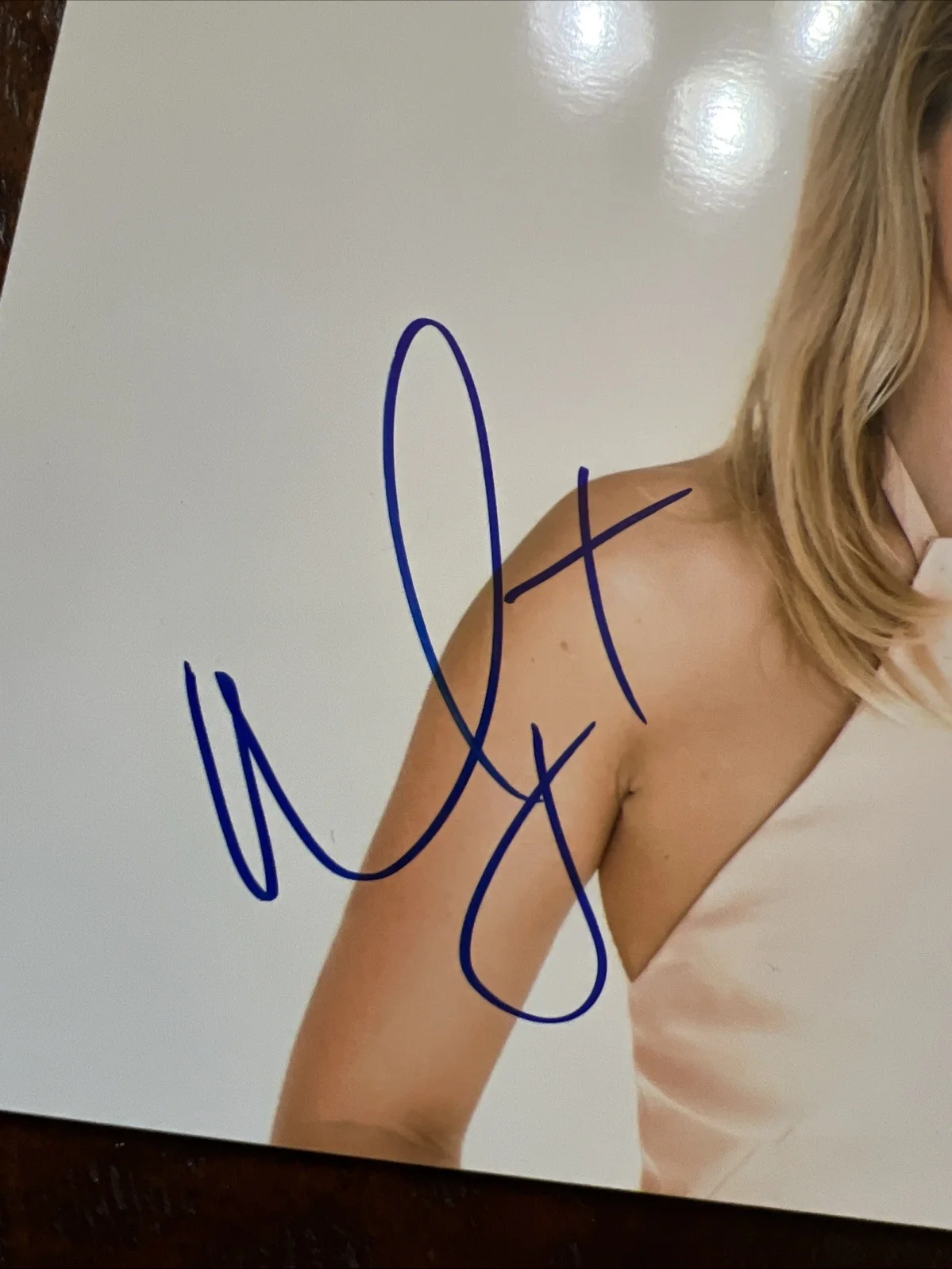 Margot Robbie — Margot Robbie Signed 8x10 Photo JSA Coa Autographed Barbie, изображение 2