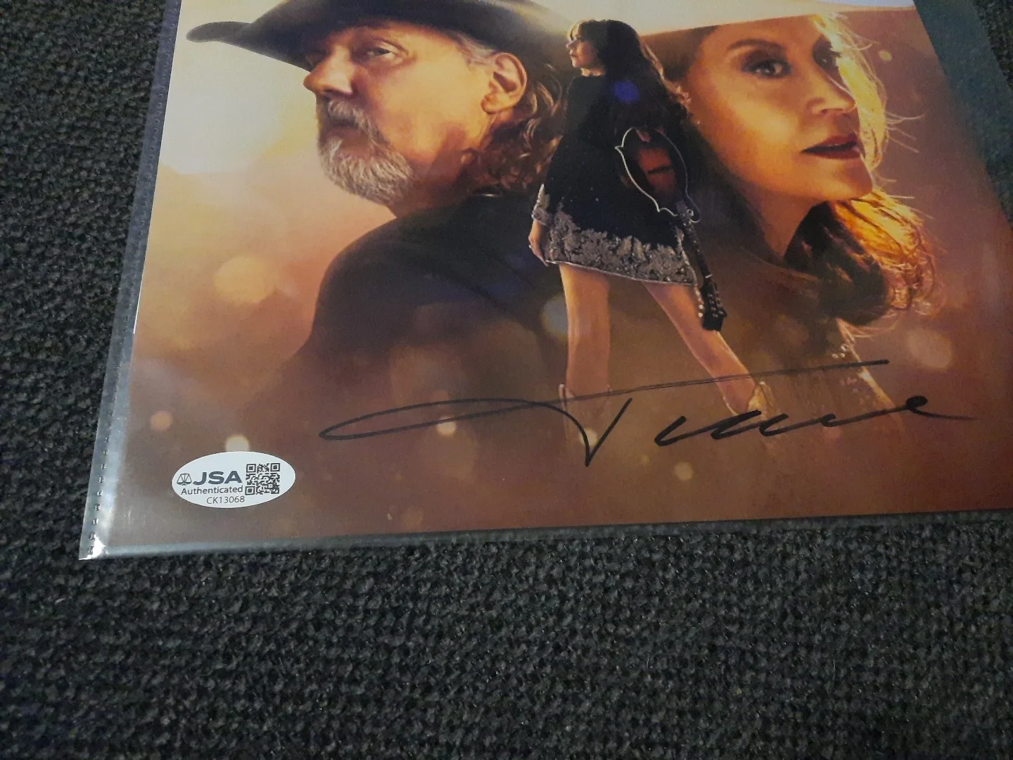 Trace Adkins — Trace Adkins Country Singer Autographed 8x10 Photo With COA JSA, image 2