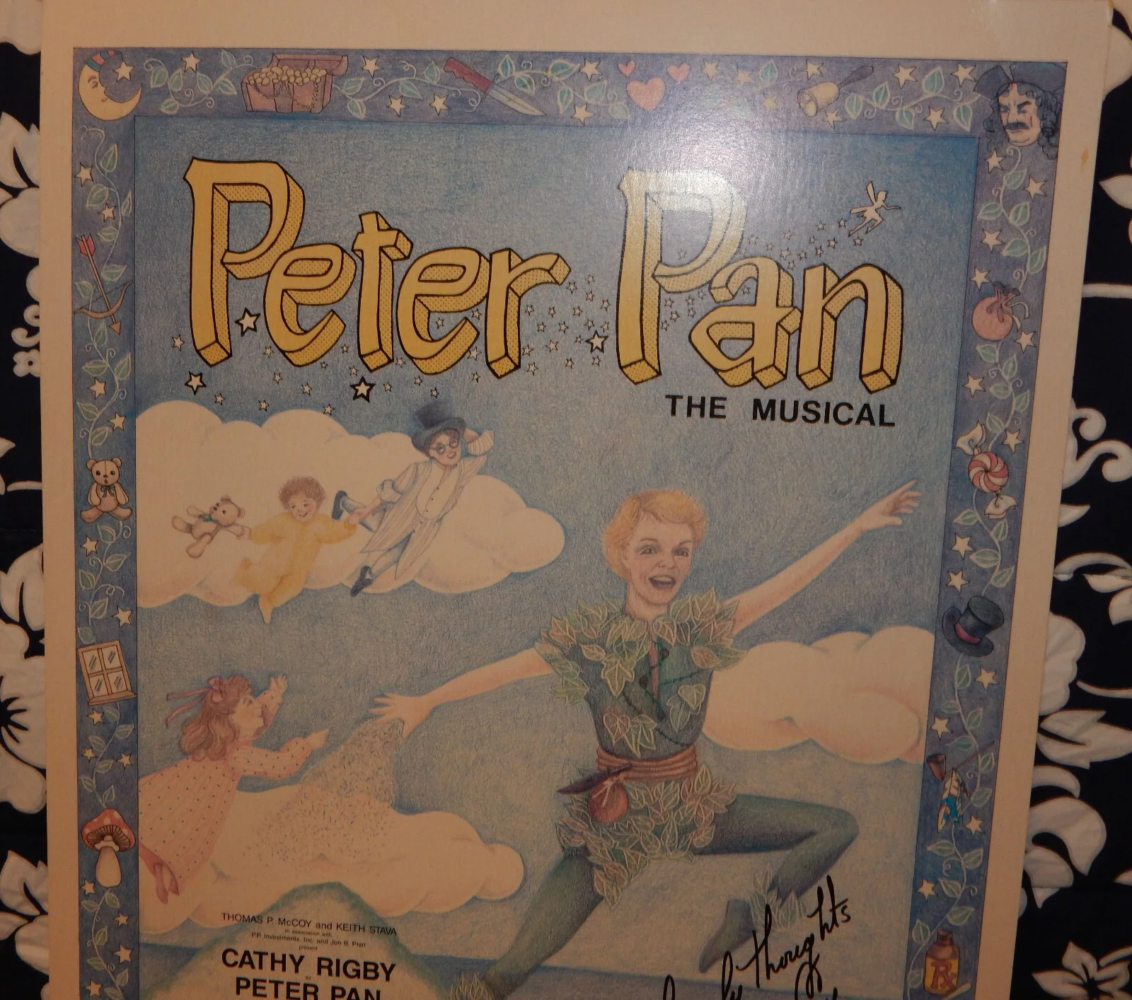 Cathy Rigby McCoy — 1990 Peter Pan - The Musical Cathy Rigby McCoy Autographed Poster 22" X 14" Orig, изображение 5