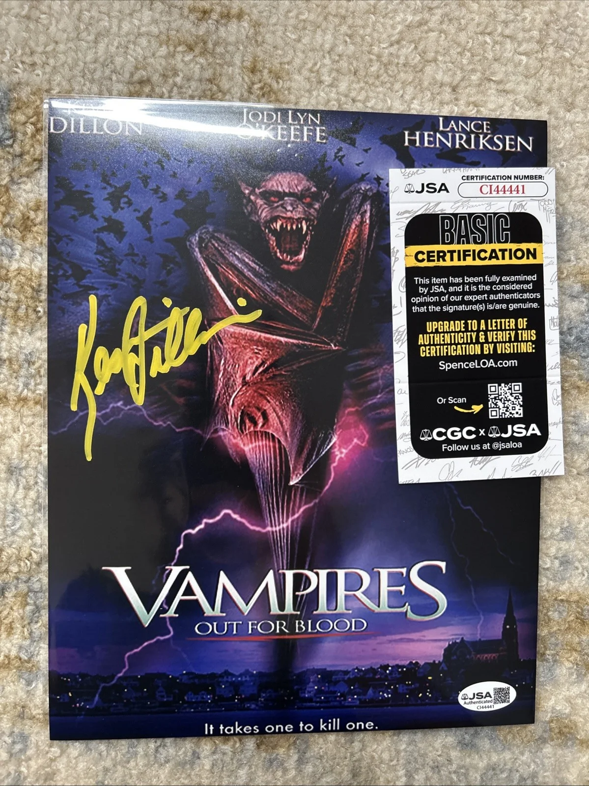 Kevin Dillon — Kevin Dillon Signed Vampires Out For Blood 8x10 Color Photo JSA Authenticated, изображение 2