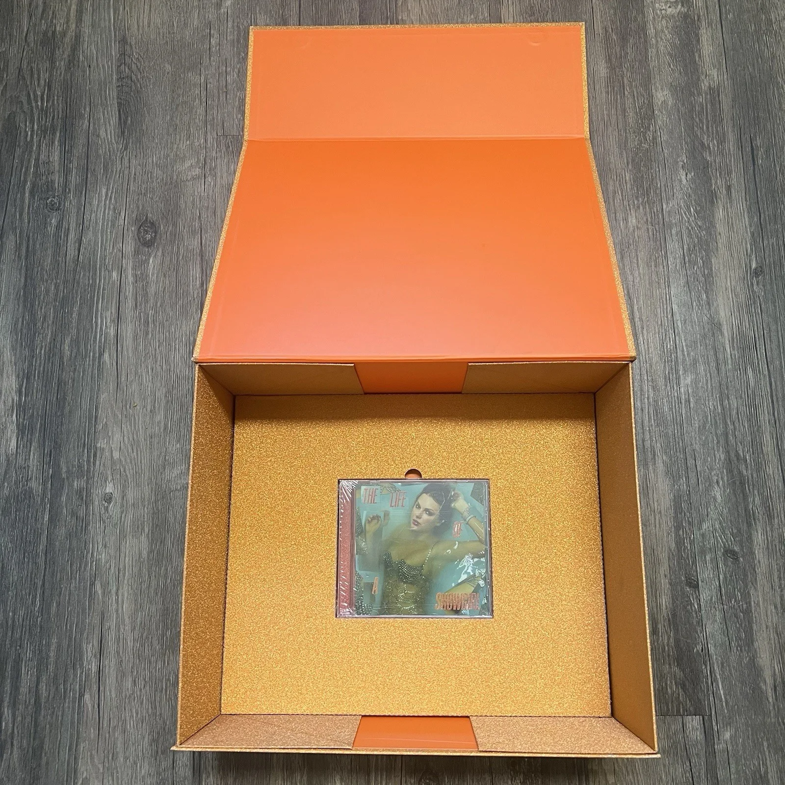 Taylor Swift The Life Of A Showgirl Orange Glitter Box sealed CD Only Deluxe, изображение 2