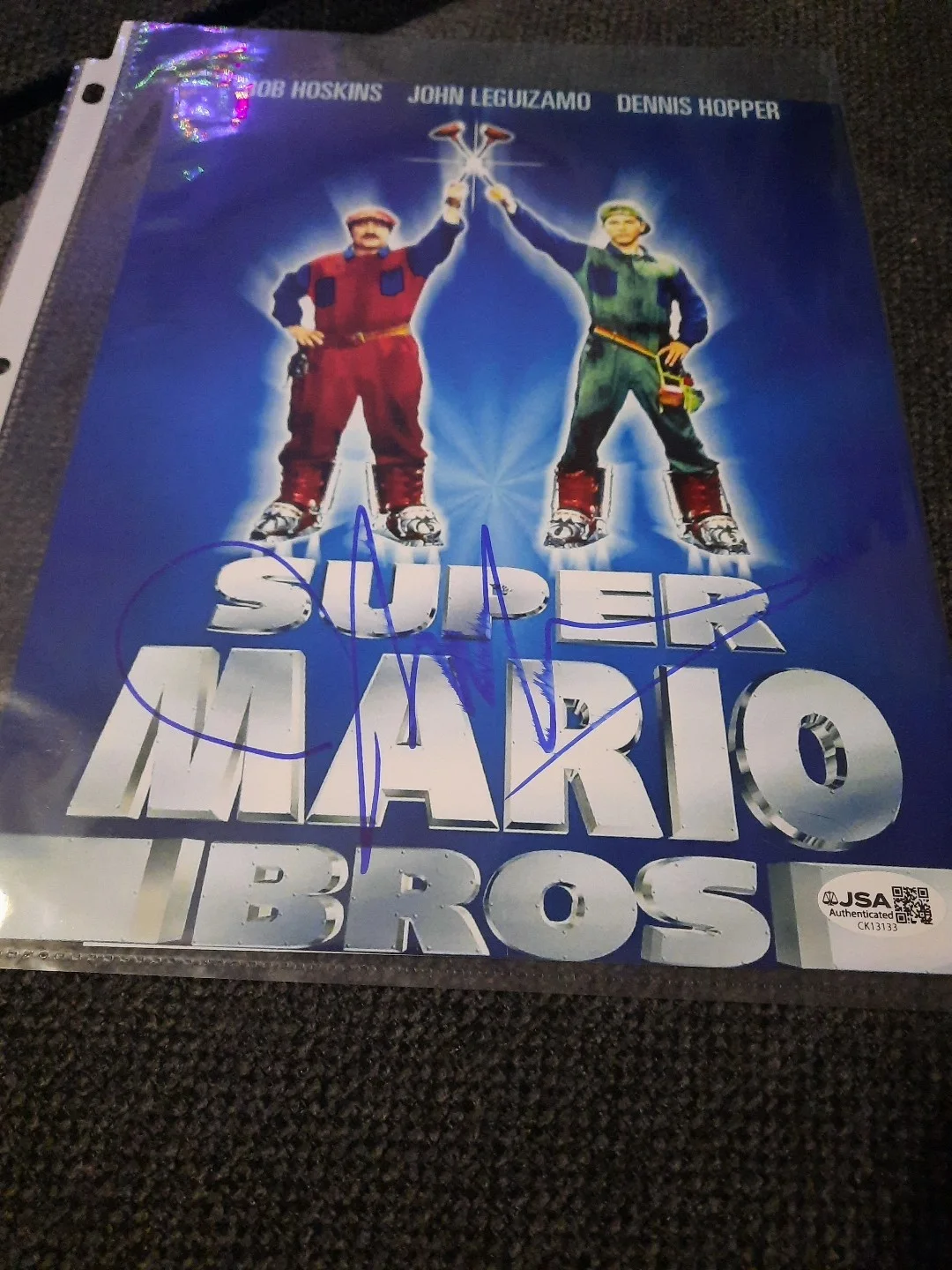 John Leguizamo — John Leguizamo Actor Comedian Signed 8x10 Super Mario Bros Autographed Photo JSA, image 2
