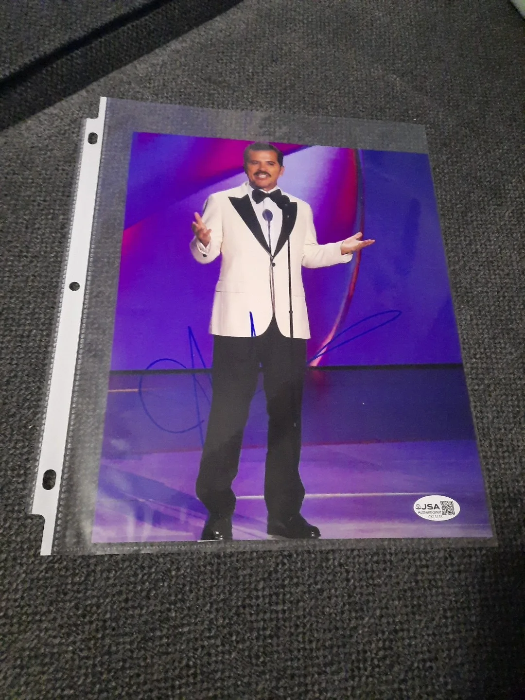 John Leguizamo — John Leguizamo Actor Comedian Signed 8x10 Autographed Photo JSA