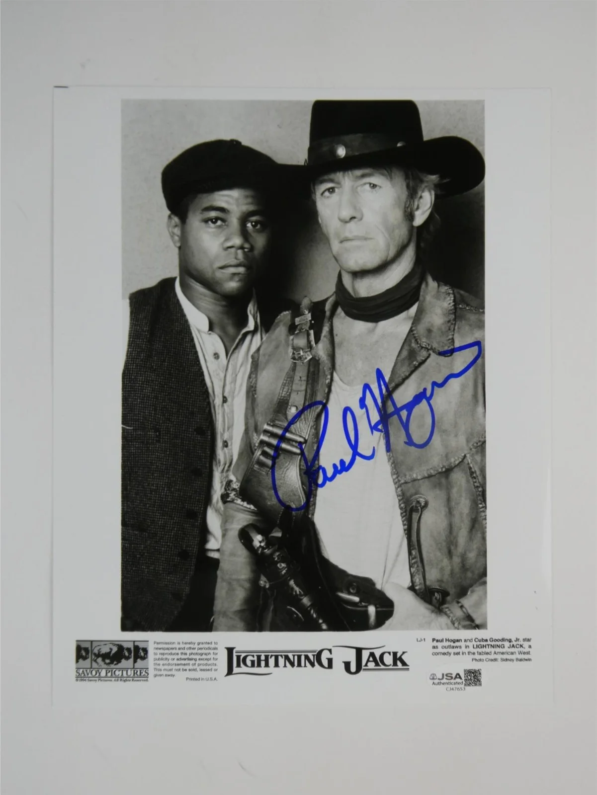 Paul Hogan — Paul Hogan Signed B&W 8x10 Promo Photo Lightning Jack Autographed JSA COA, image 2