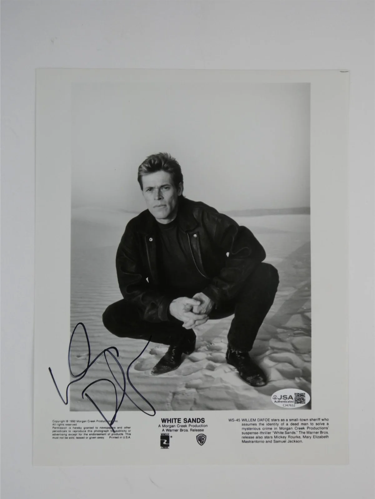 Willem Dafoe — Willem Dafoe Signed B&W 8x10 Promo Photo White Sands Autographed JSA COA, image 2