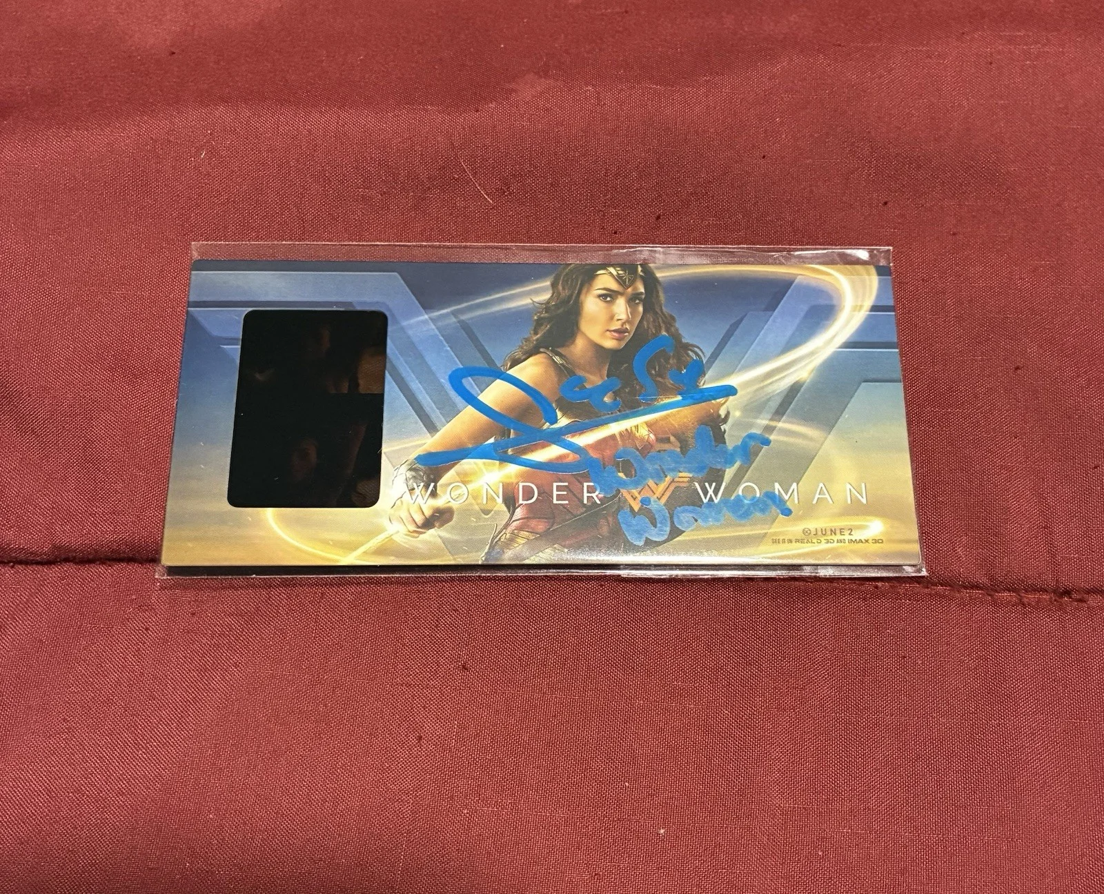 Gal Gadot — Rare Gal Gadot Wonder Woman Autograph Wonder Woman Film Negatives Card w/COA, изображение 4