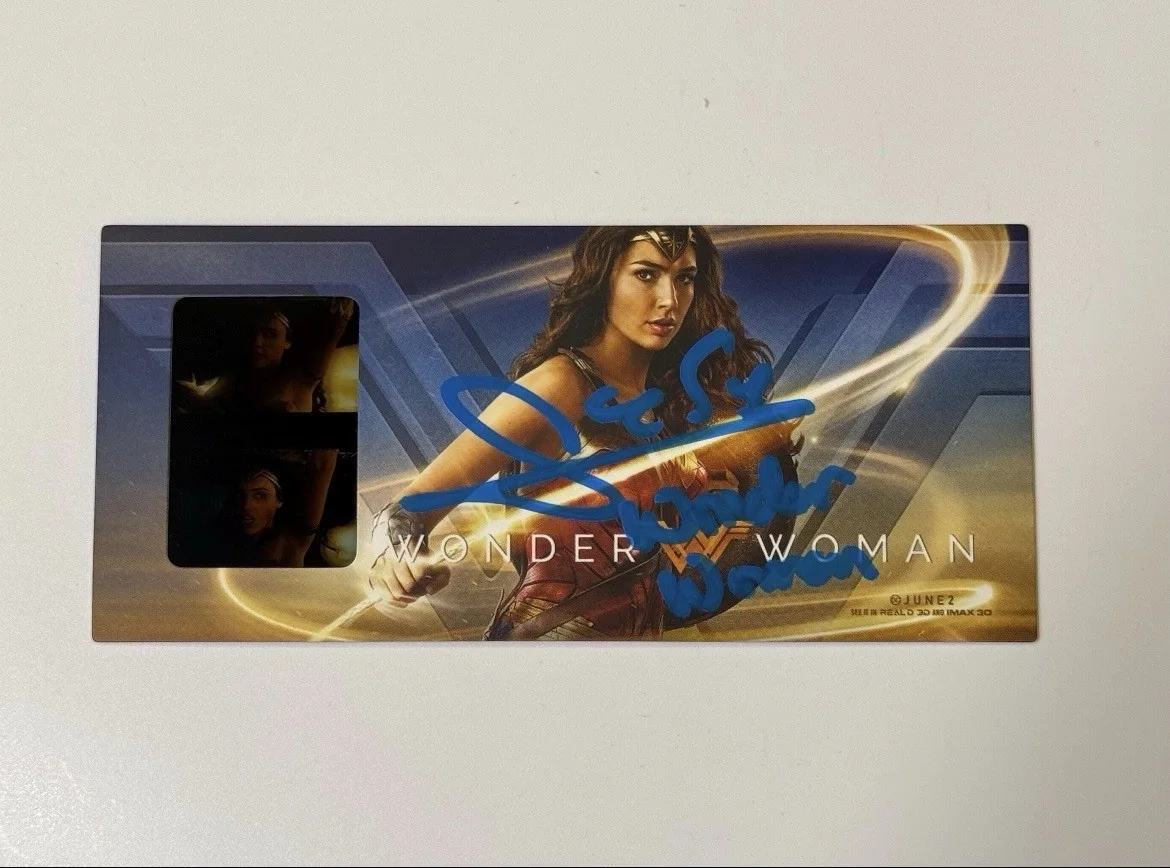 Gal Gadot — Rare Gal Gadot Wonder Woman Autograph Wonder Woman Film Negatives Card w/COA, изображение 5