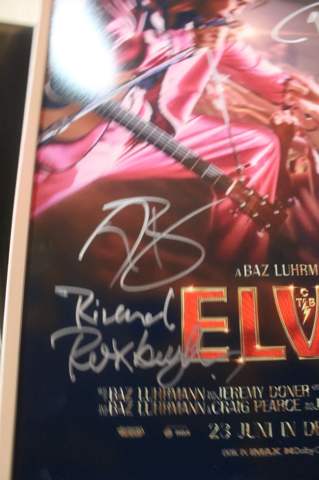 Austin Butler, Richard Roxburgh, Olivia DeJonge, Baz Luhrmann — 13x19 Signed Poster - Elvis - Austin Butler, Richard Roxburgh, Olivia +COA, изображение 5