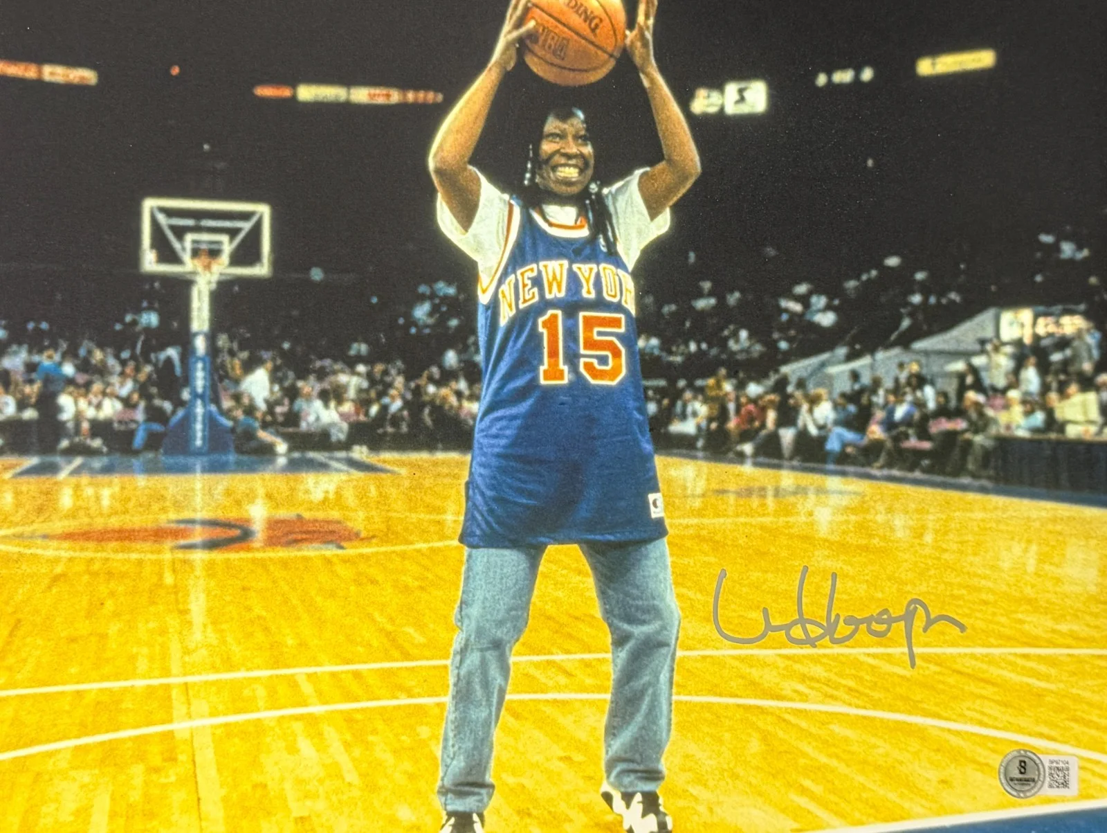 Whoopi Goldberg — Whoopi Goldberg Signed 11x14 Photo Eddie Authentic Autograph Beckett