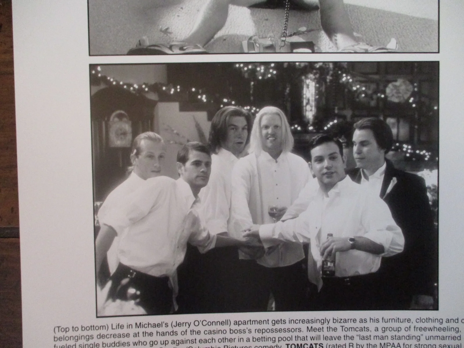 ("TOMCATS")Jerry O'Connell/2001 8" x 10" Glossy Black and White Press Photo, image 2