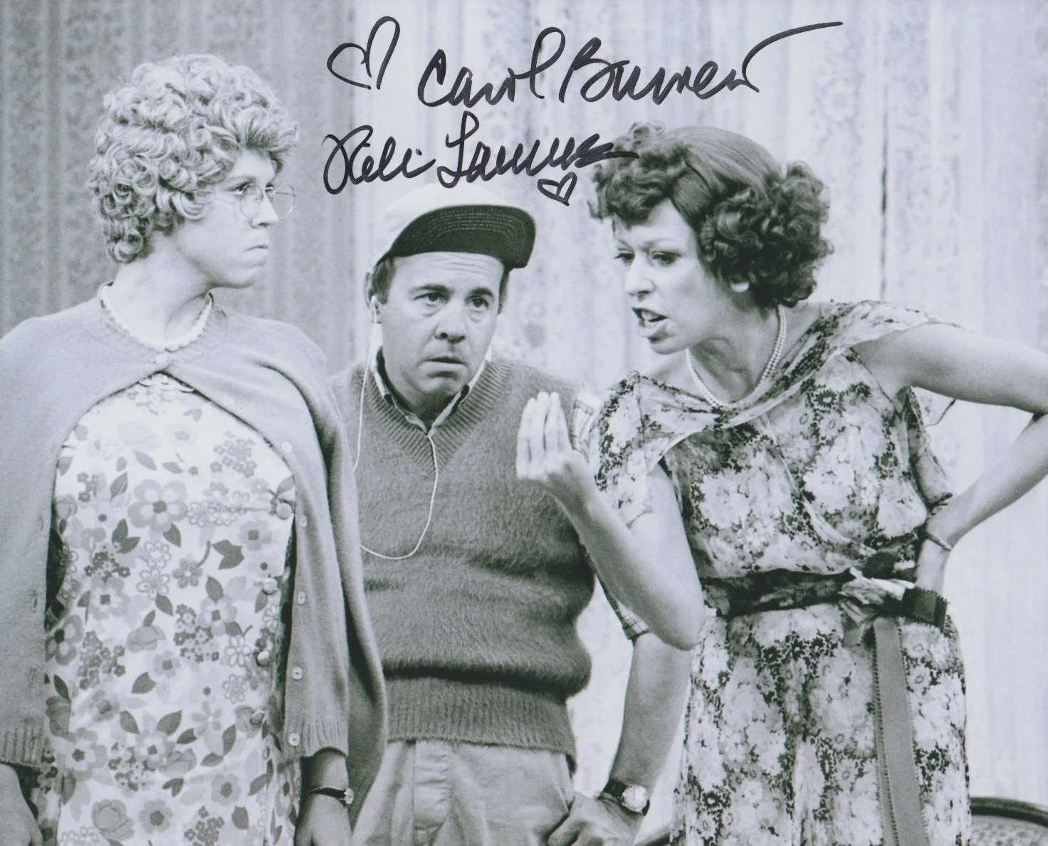 Carol Burnett Vicki Lawrence — Carol Burnett &amp; Vicki Lawrence signed 8x10 photo