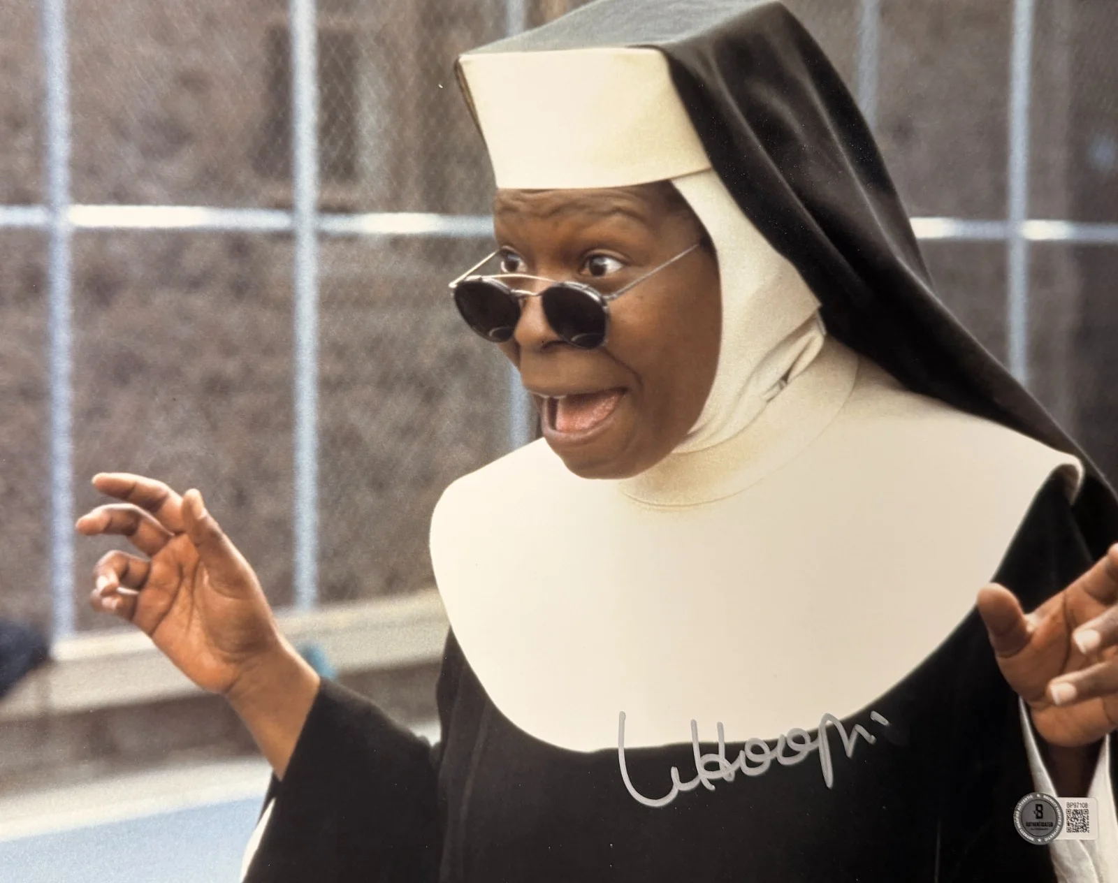 Whoopi Goldberg — Whoopi Goldberg Signed 11x14 Photo Sister Act Authentic Autograph Beckett
