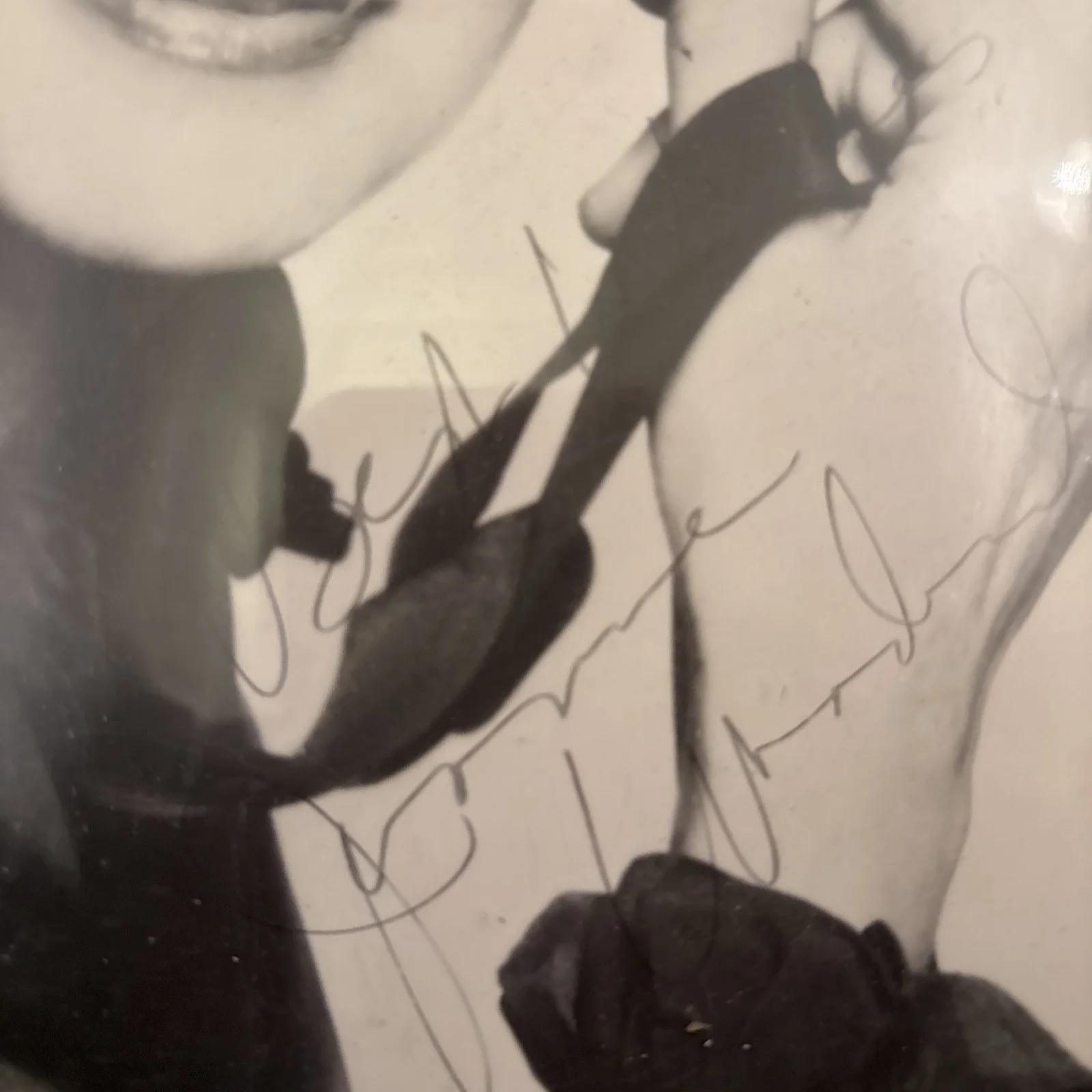 Joanne Woodward Signed Photo 9” X 11” Memorabilia, image 2