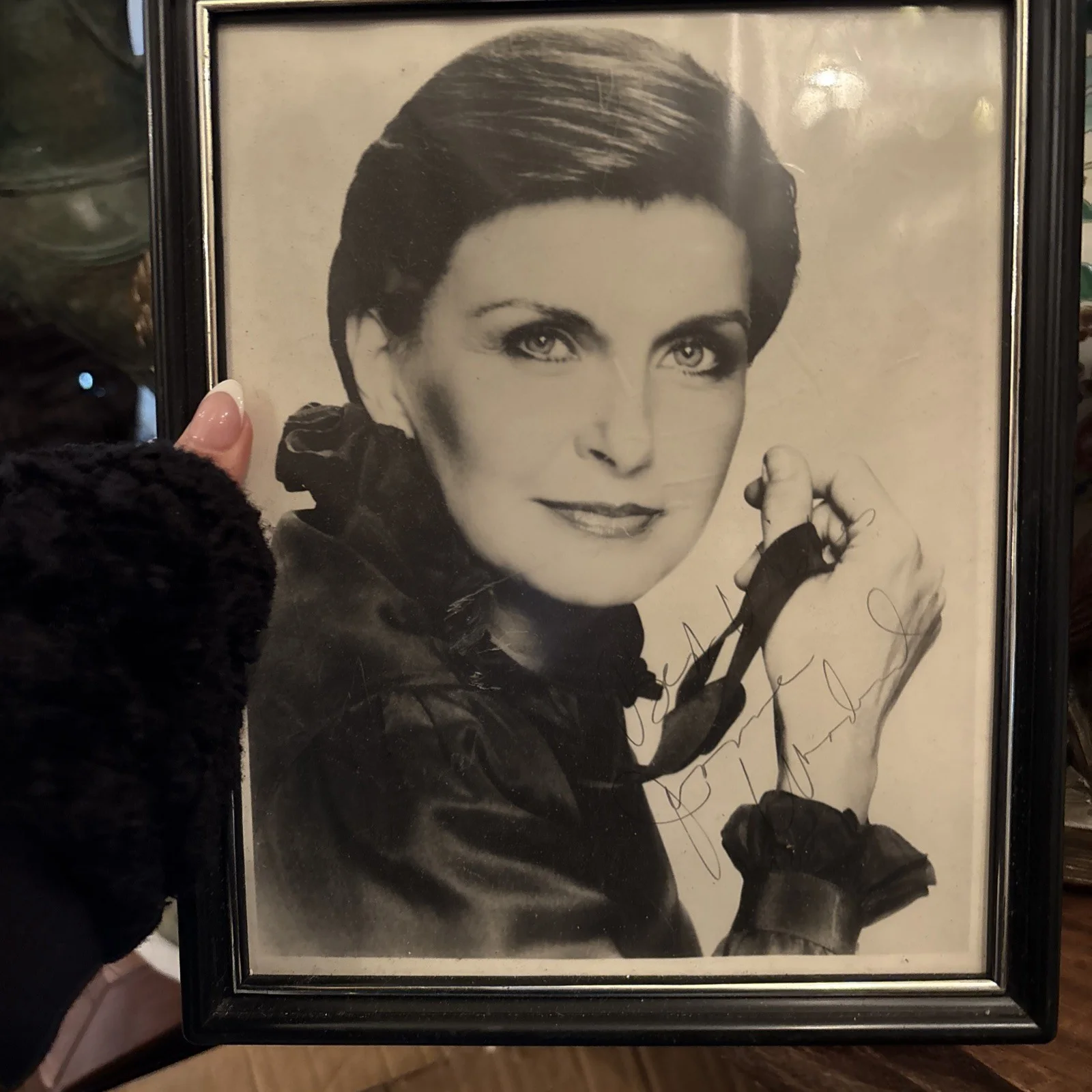 Joanne Woodward Signed Photo 9” X 11” Memorabilia, image 4
