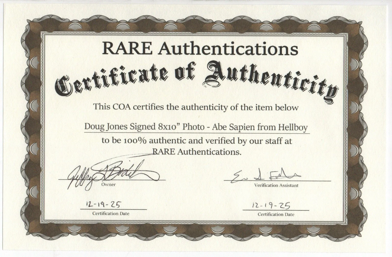 Doug Jones — DOUG JONES Signed Autographed 8x10” HELLBOY ABE SAPIEN COLOR Photo W/COA, изображение 2
