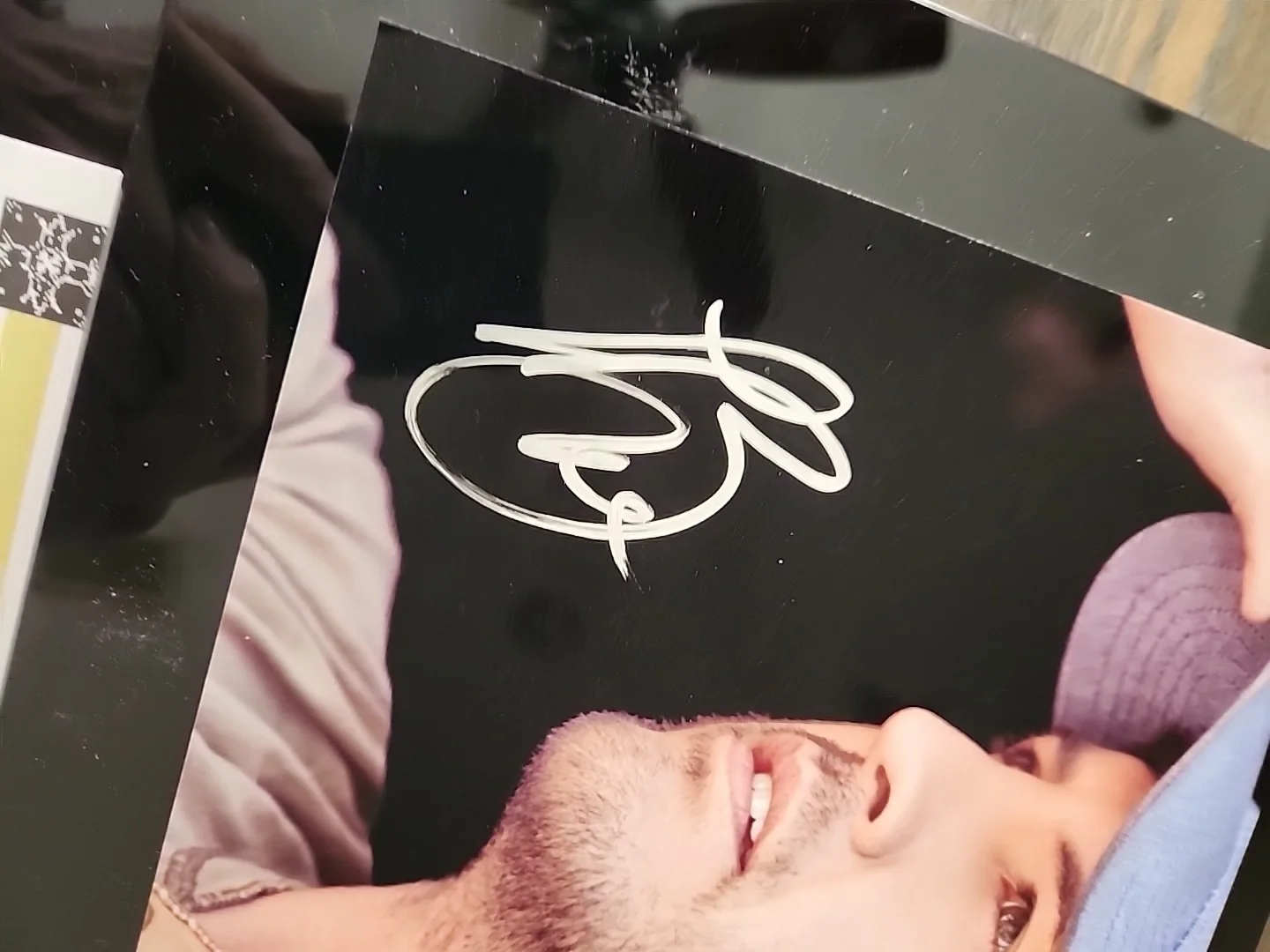 Luke Bryan Autographed 8.5x11 Photo With COA, image 2