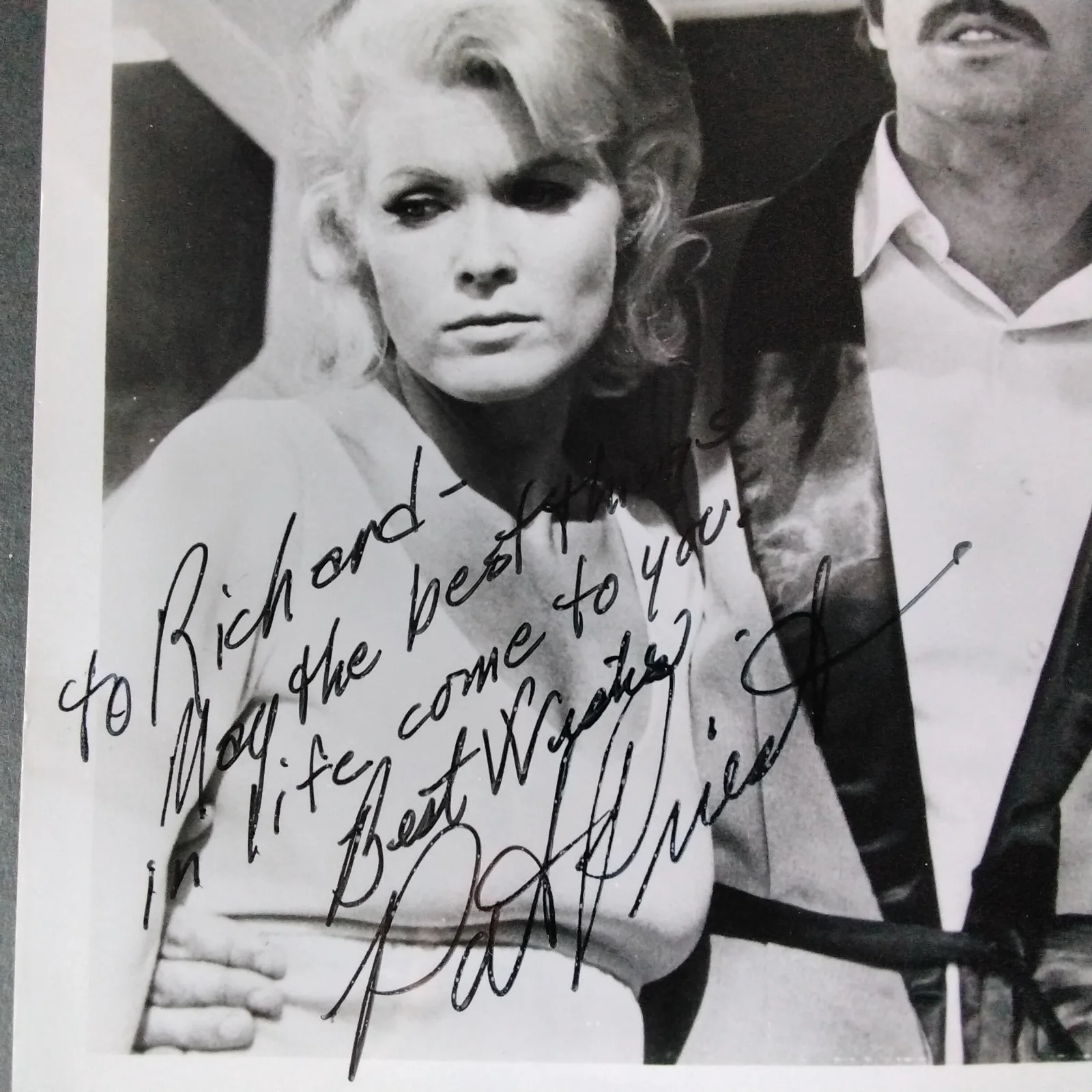 Pat Priest SIGNED 1972 Photo Movie TV Actress The Munsters 2 Headed Transplant, изображение 5