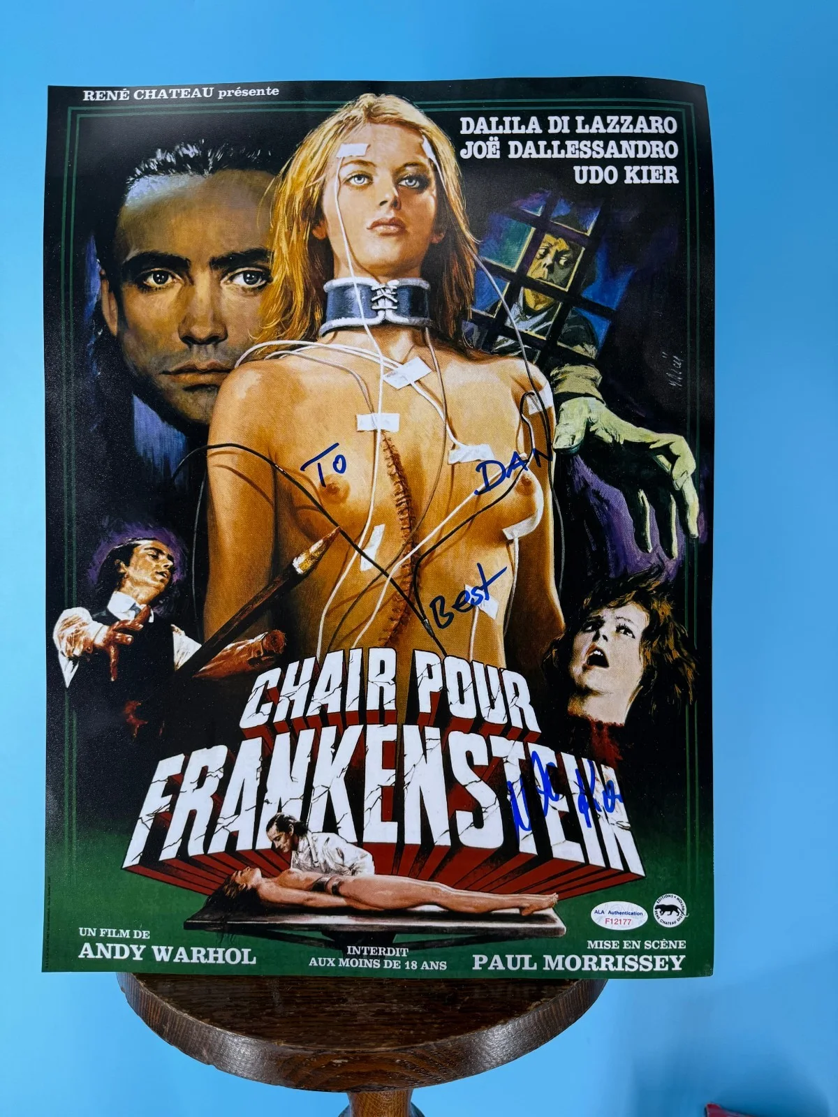 Udo Kier — Udo Kier Signed Chair Pour Frankenstein French Poster Glossy Authenticated