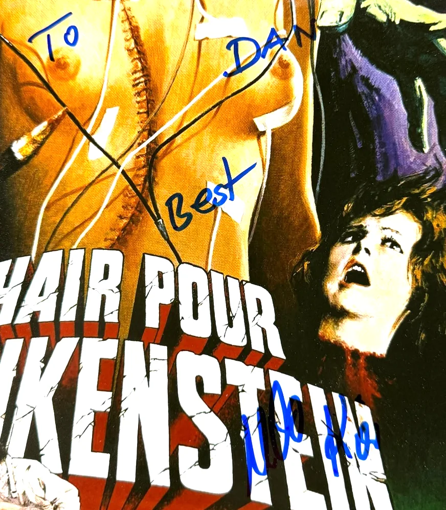 Udo Kier — Udo Kier Signed Chair Pour Frankenstein French Poster Glossy Authenticated, изображение 2