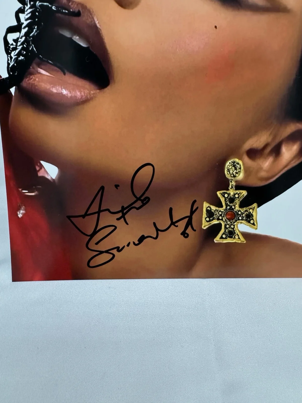 Mariah The Scientist Autograph Signed 8x10 Photo Burning Blue Is It A Crime, изображение 2