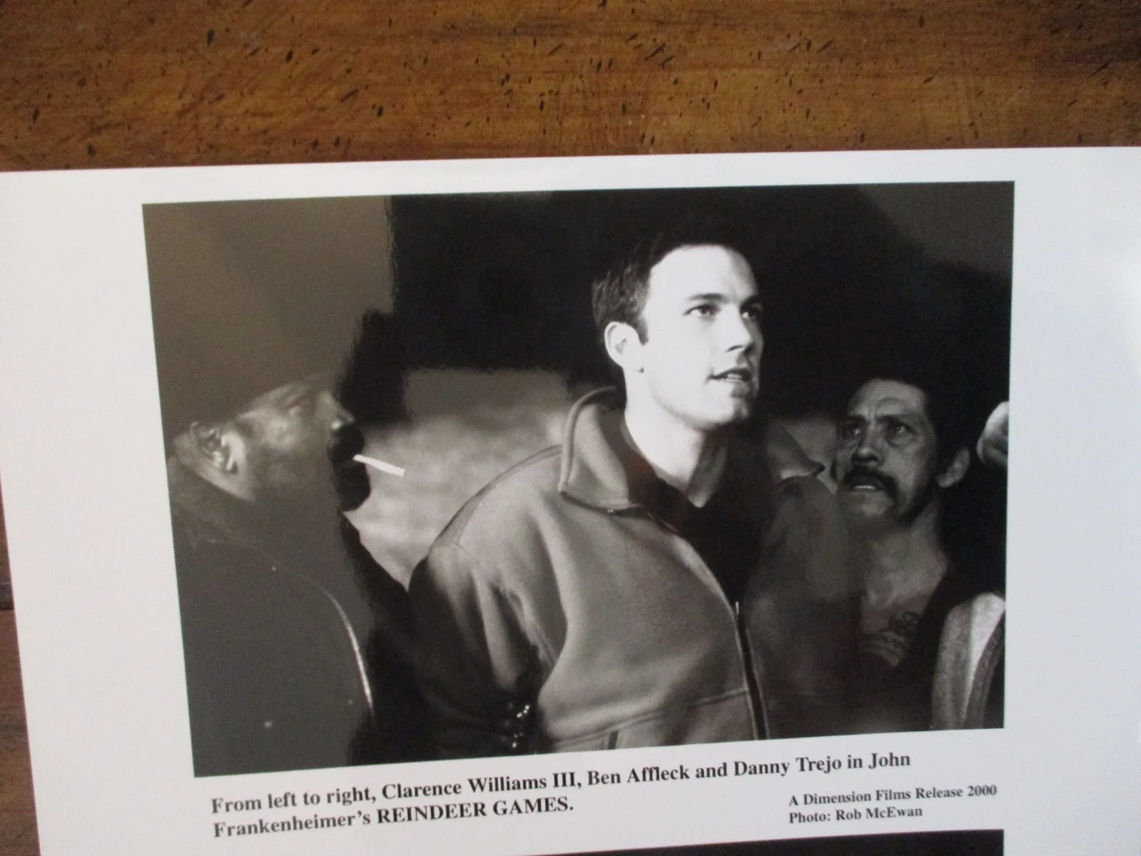 Charlize Theron/Ben Affleck/Donal Logue("REINDEER GAMES")8 x 10 2000 B & W Photo, изображение 2