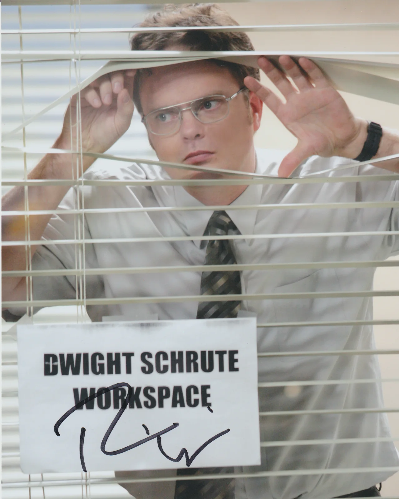 RAINN WILSON — RAINN WILSON THE OFFICE SIGNED 8X10 COLOR PHOTO AUTOGRAPH DWIGHT SCHRUTE