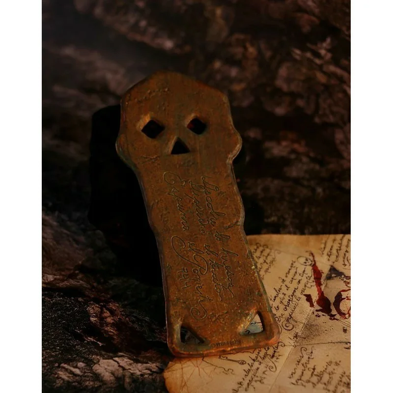 GOONIES BONE KEY PROP REPLICA IN COLLECTORS BOX, image 3