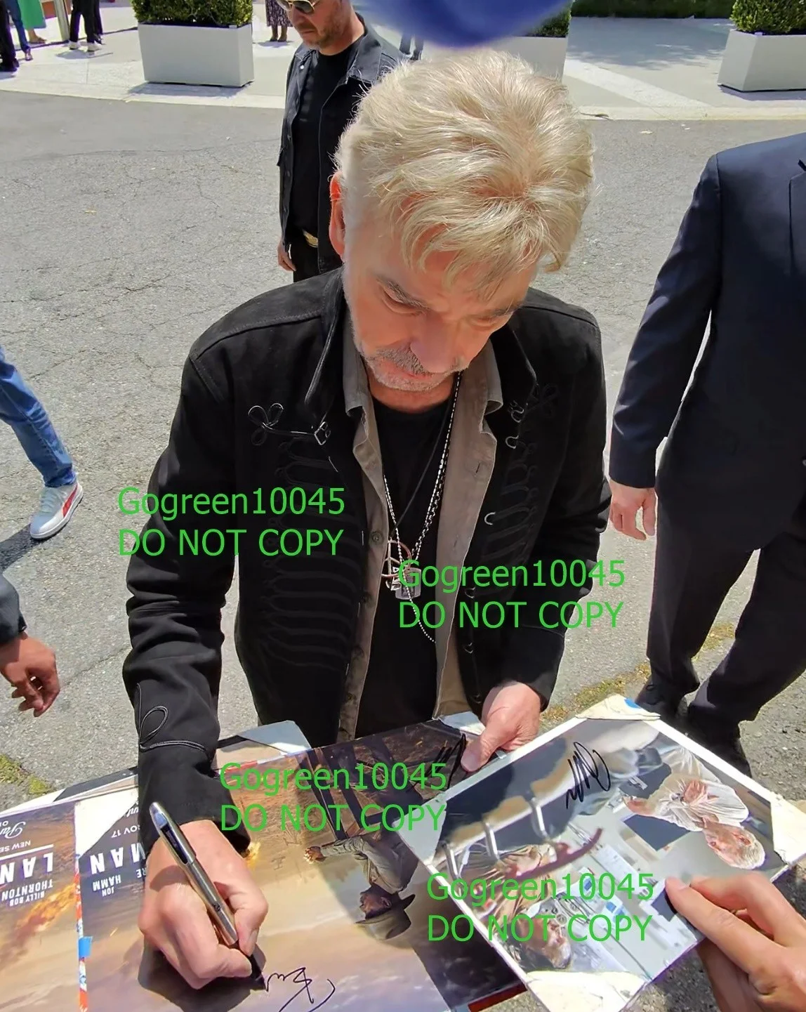 Billy Bob Thorton — Billy Bob Thorton signed 8x10 photo Landman poster Tommy Norris Land Man proof, изображение 2