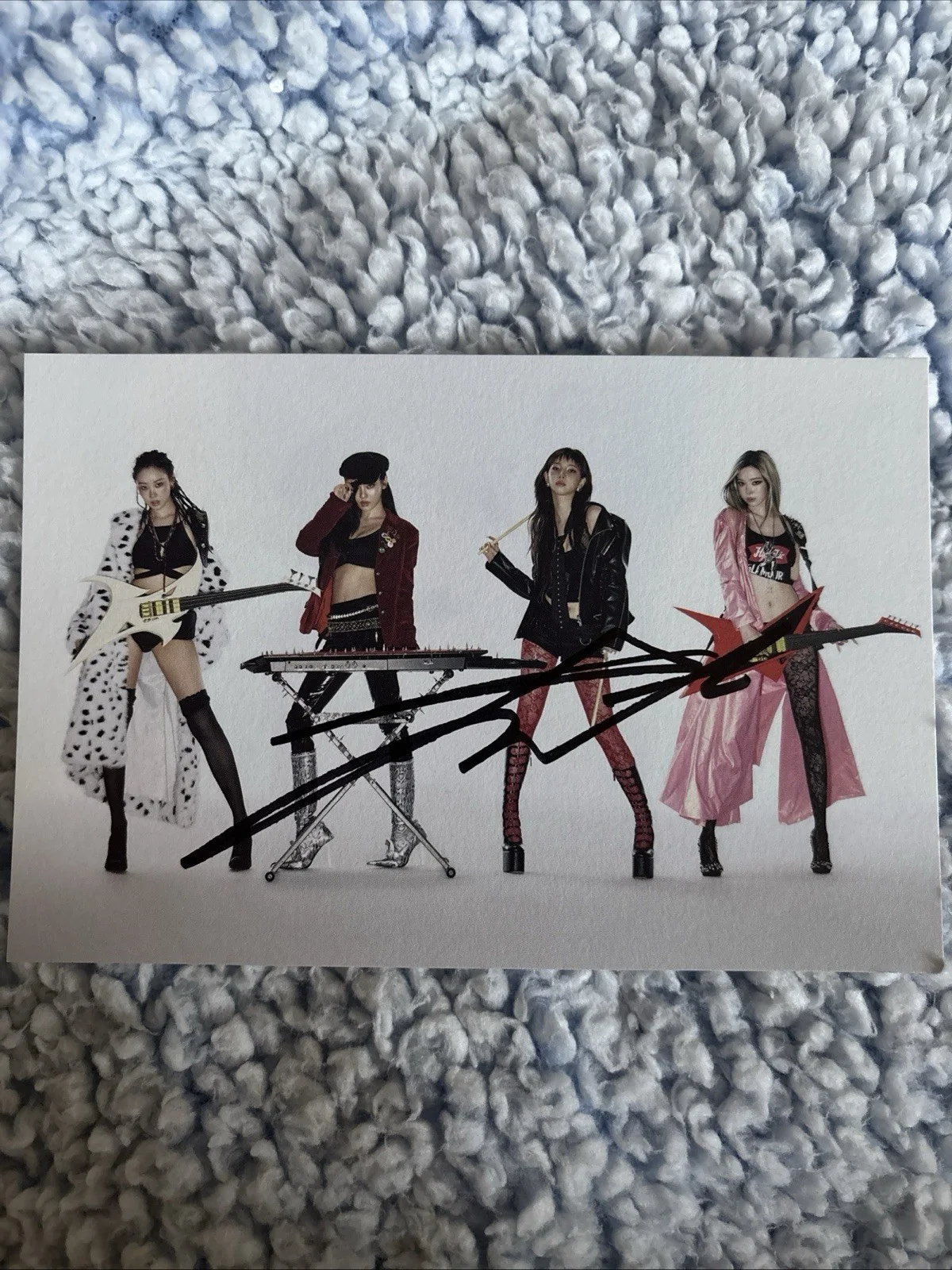 aespa Signed Autographed Richman Postcard, image 2