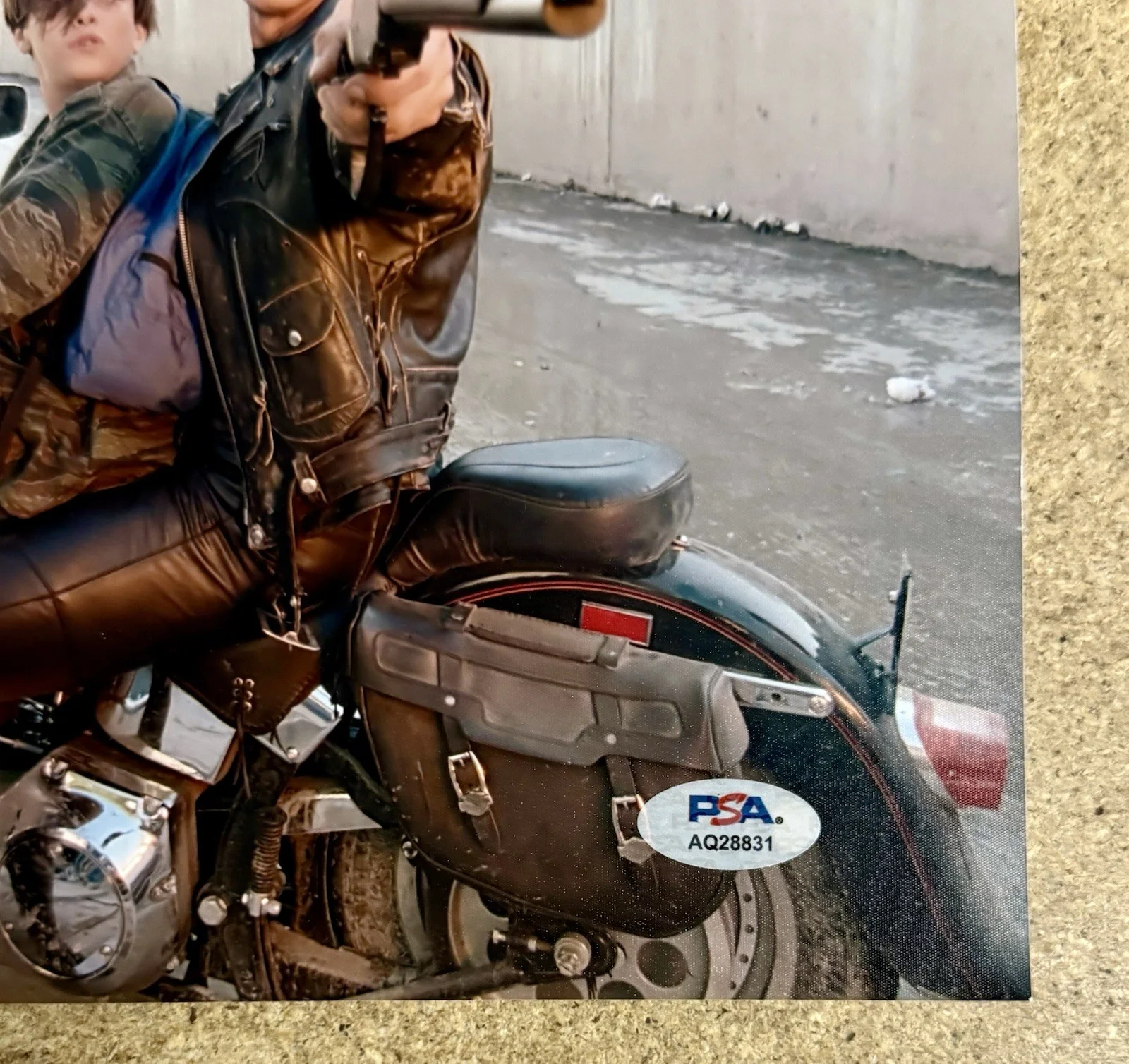 Edward Furlong — Edward Furlong Signed John Connor Terminator 2 Judgement Day 8x10 Photo PSA COA, image 2