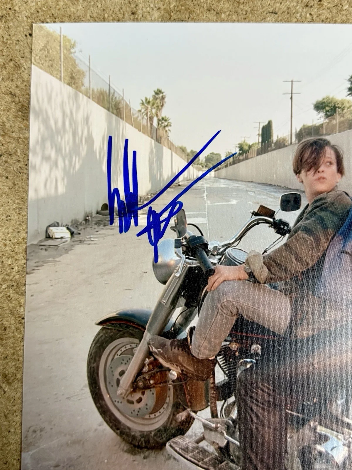 Edward Furlong — Edward Furlong Signed John Connor Terminator 2 Judgement Day 8x10 Photo PSA COA, image 3