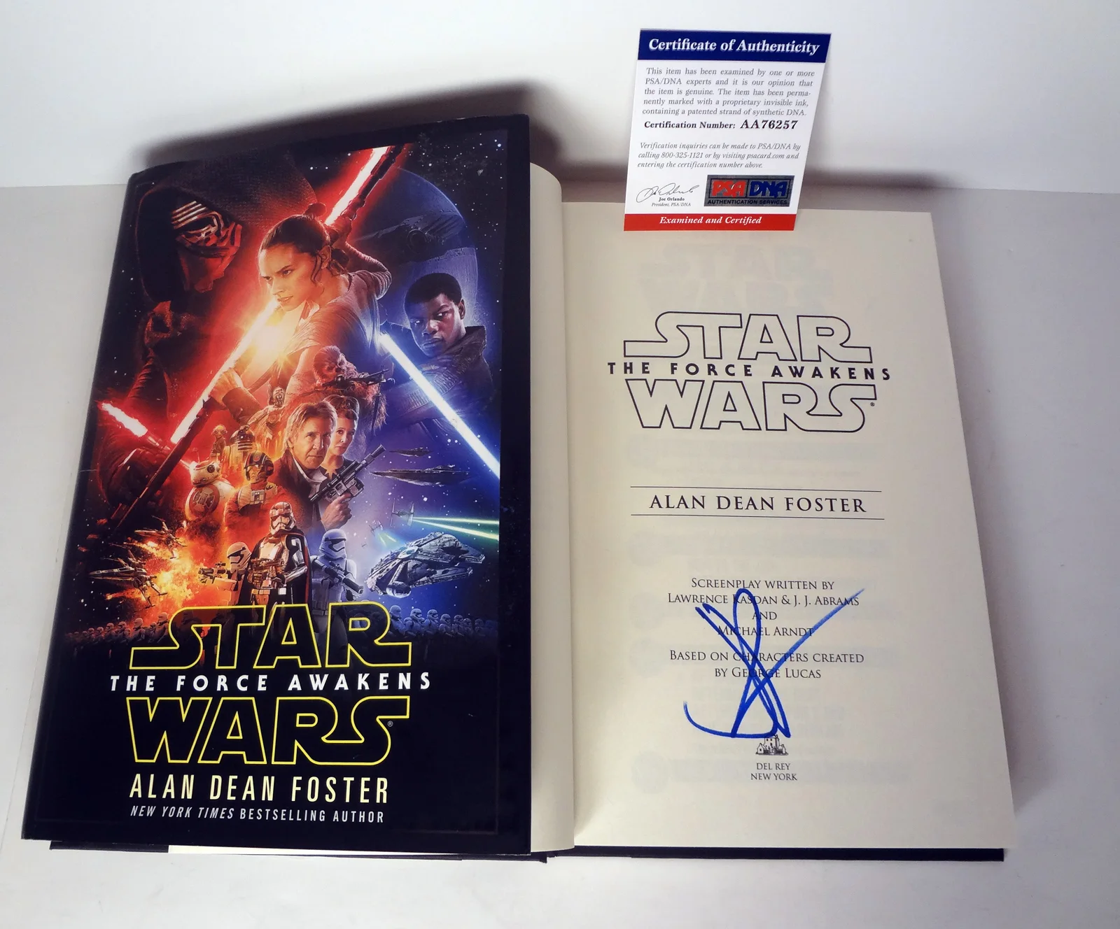 JJ Abrams — JJ Abrams Signed Star Wars The Force Awakens Movie Script Book PSA/DNA COA