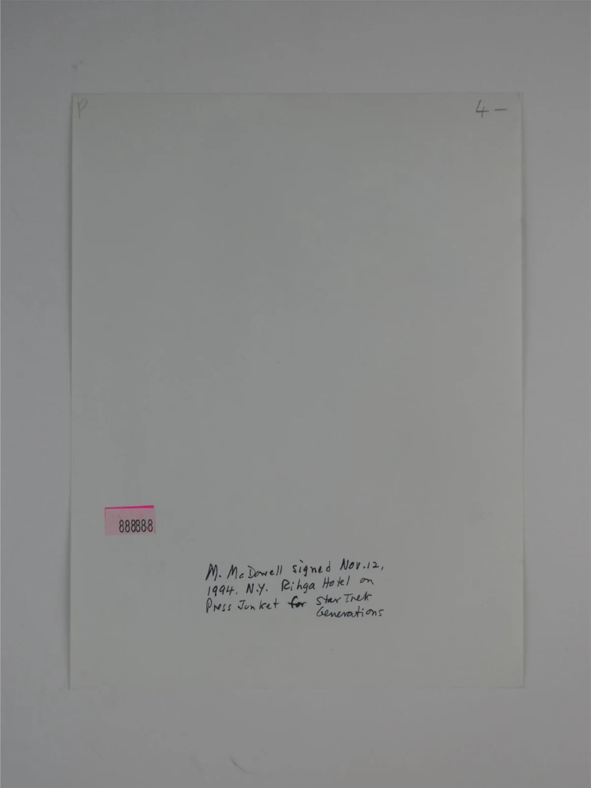 Malcolm McDowell — Malcolm McDowell Signed B&W 7.25x9.5 Promo Photo Autographed O Lucky Man JSA COA, изображение 4
